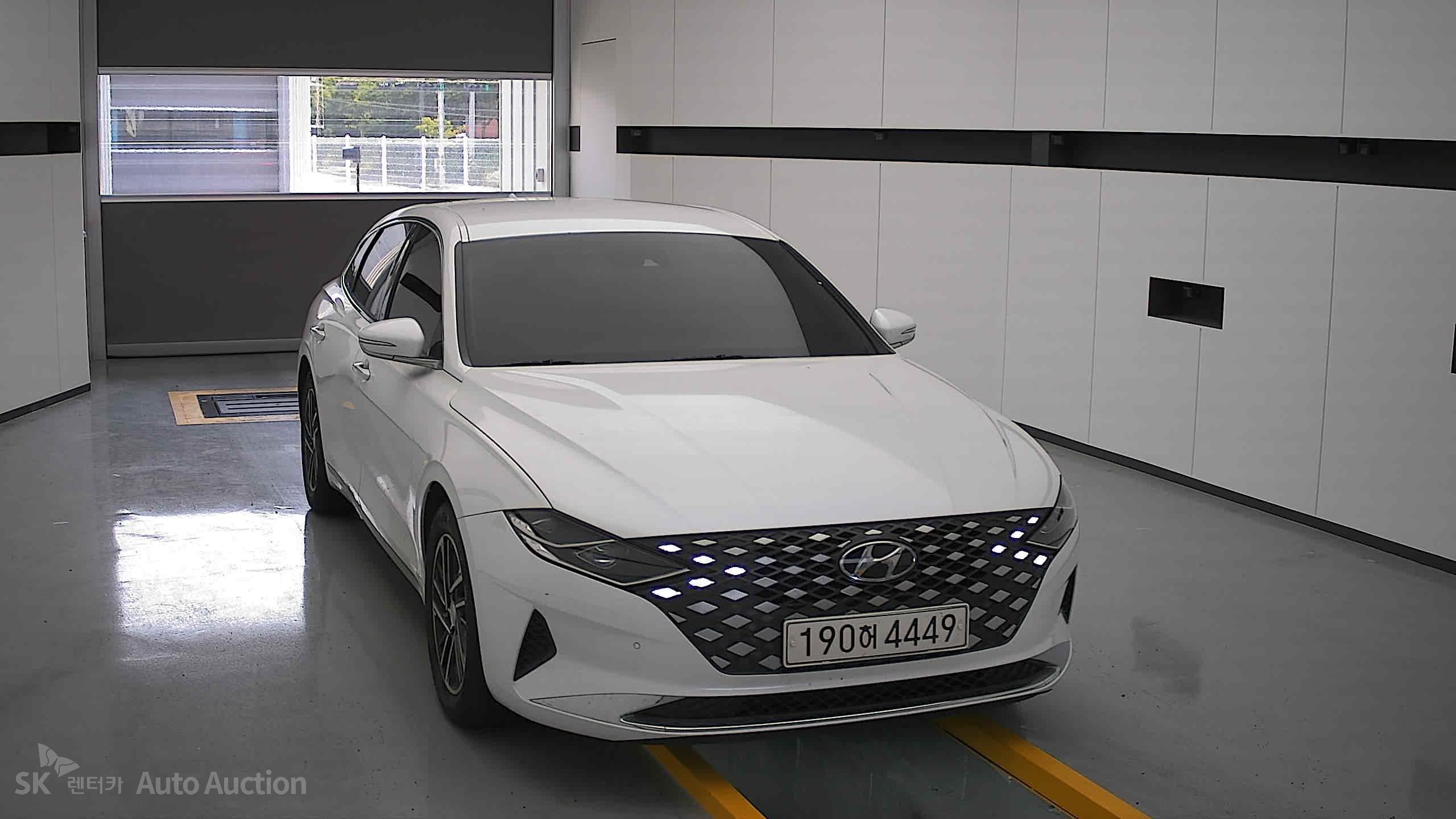 2022 - hyundai grandeur