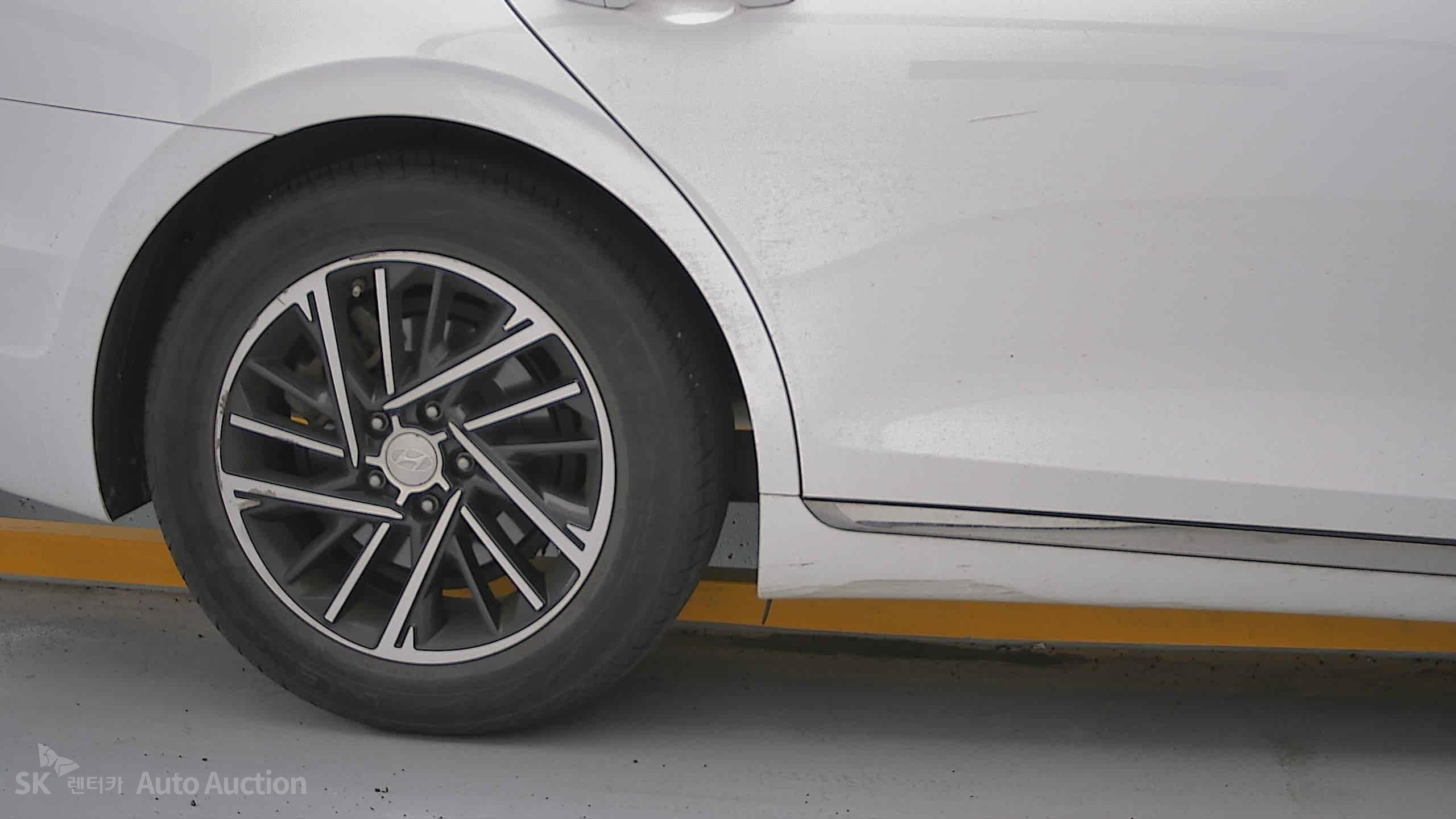 2022 - hyundai grandeur