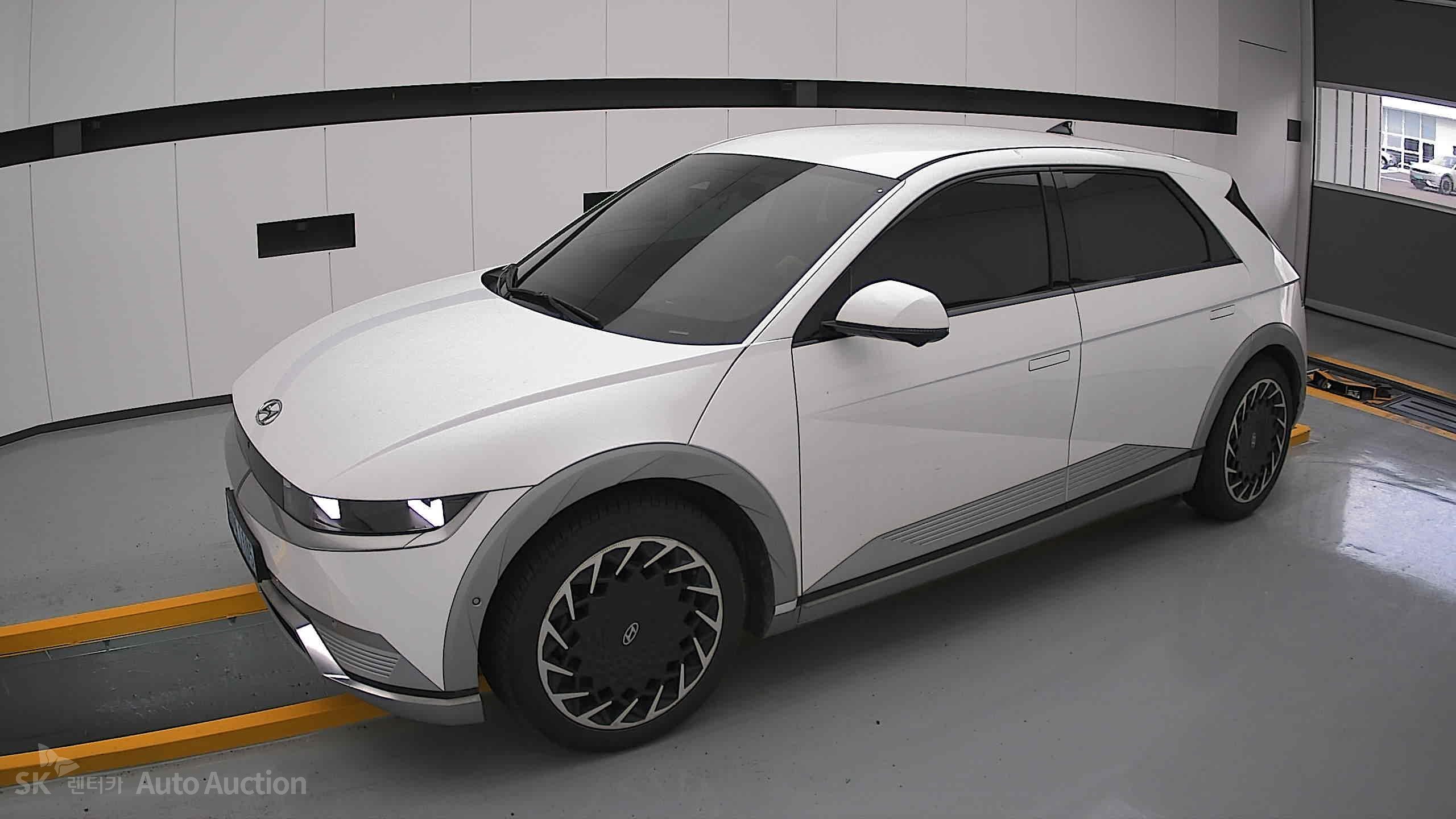 2022 - hyundai ioniq