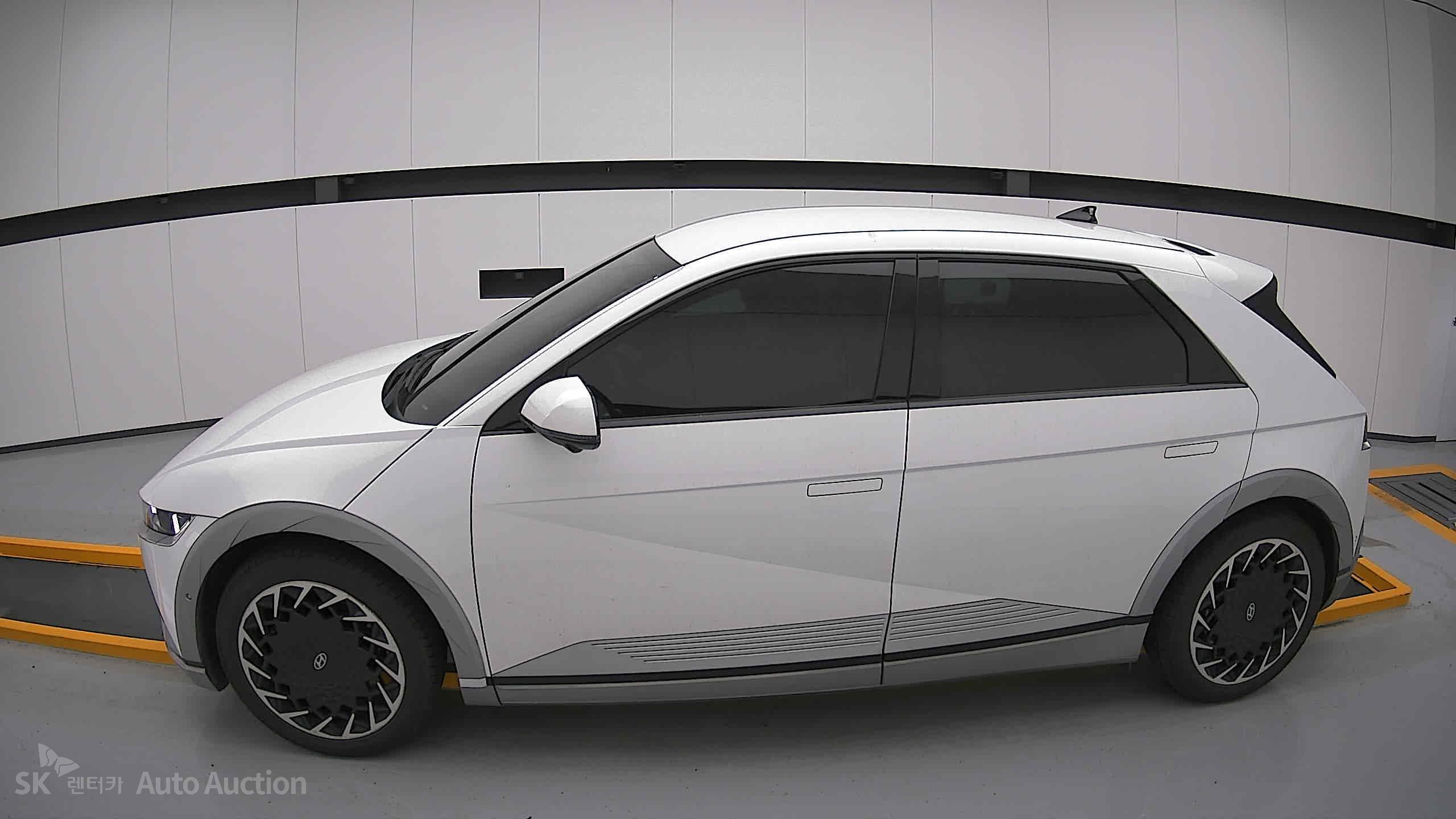 2022 - hyundai ioniq