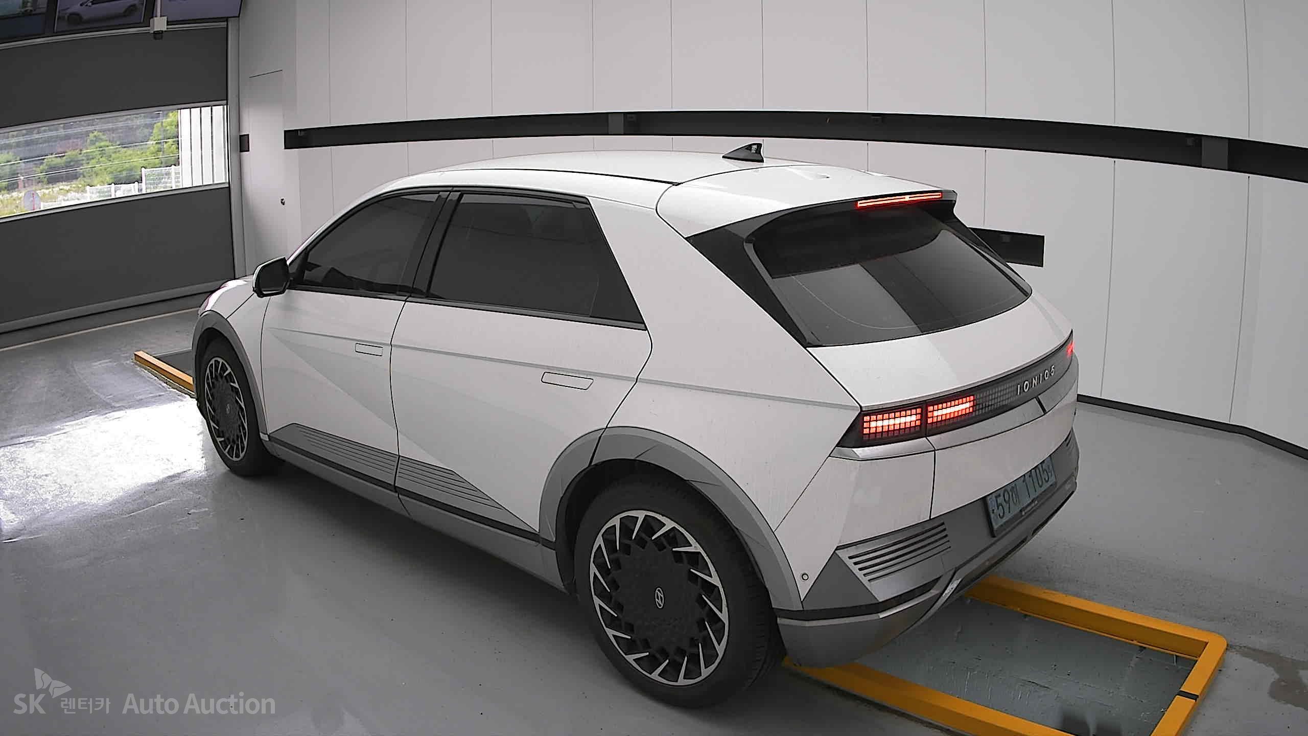 2022 - hyundai ioniq