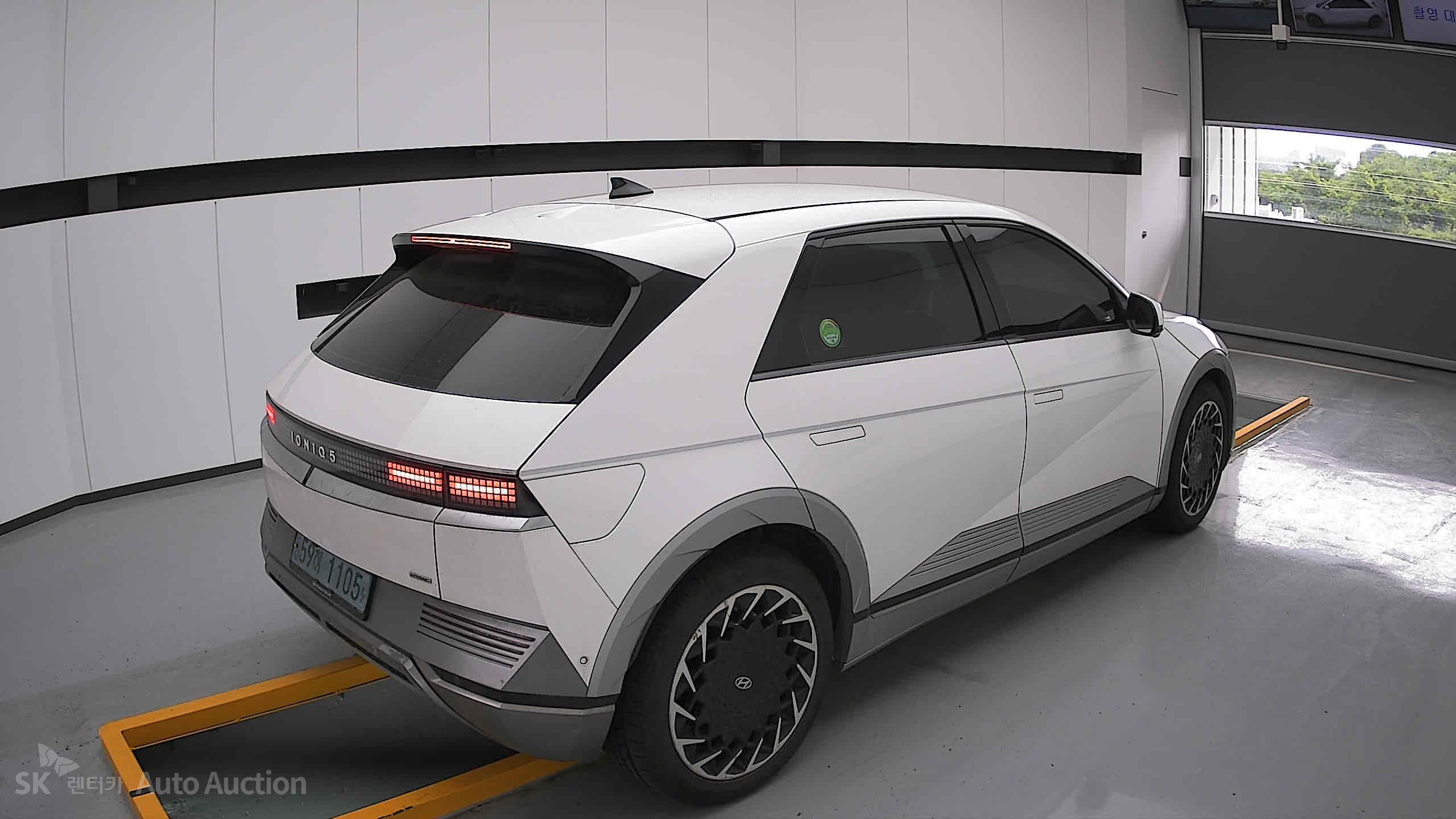 2022 - hyundai ioniq