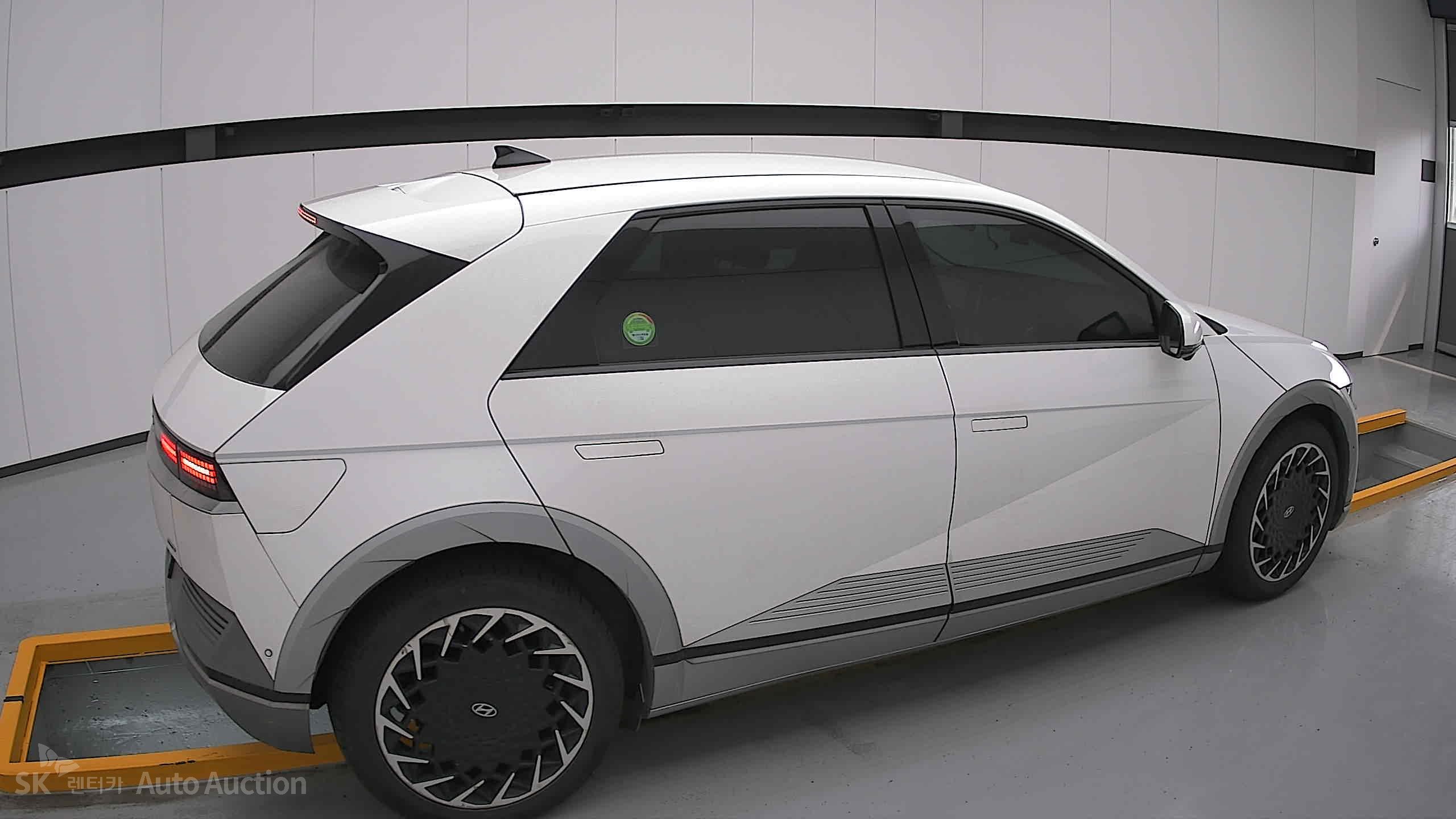 2022 - hyundai ioniq