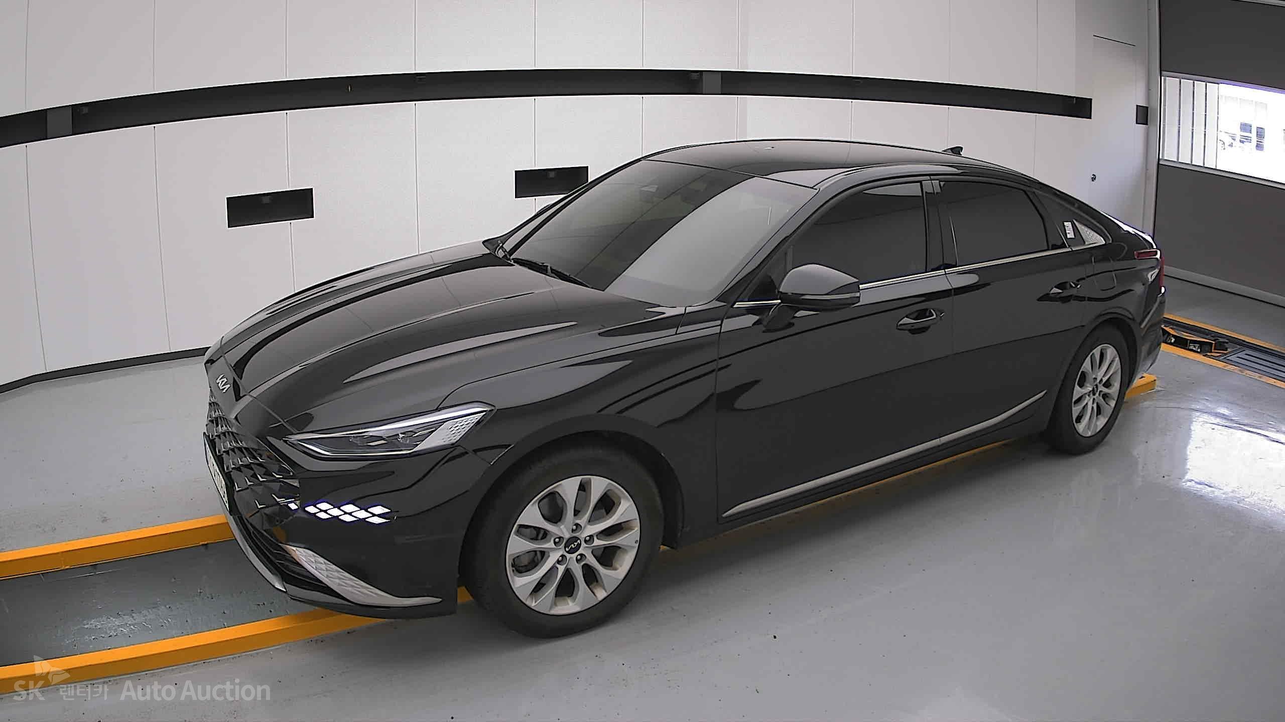2022 - kia k8