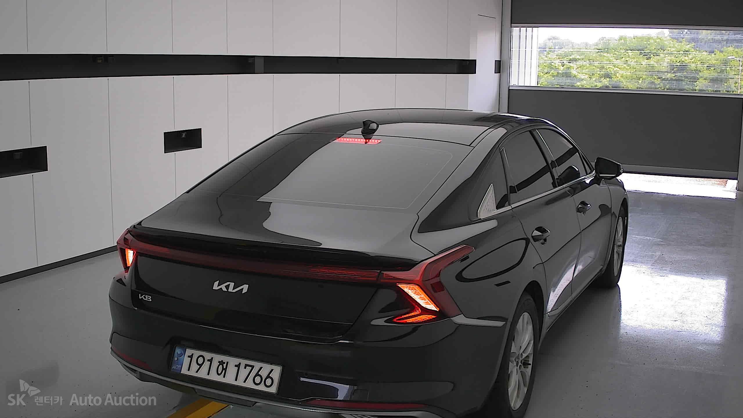 2022 - kia k8