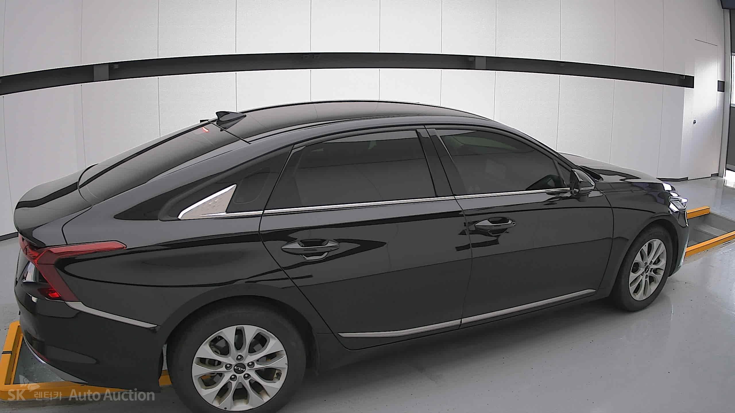 2022 - kia k8
