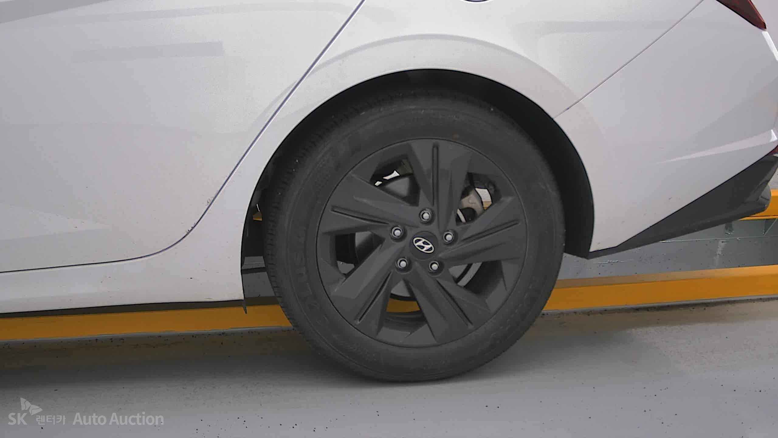2023 - hyundai avante