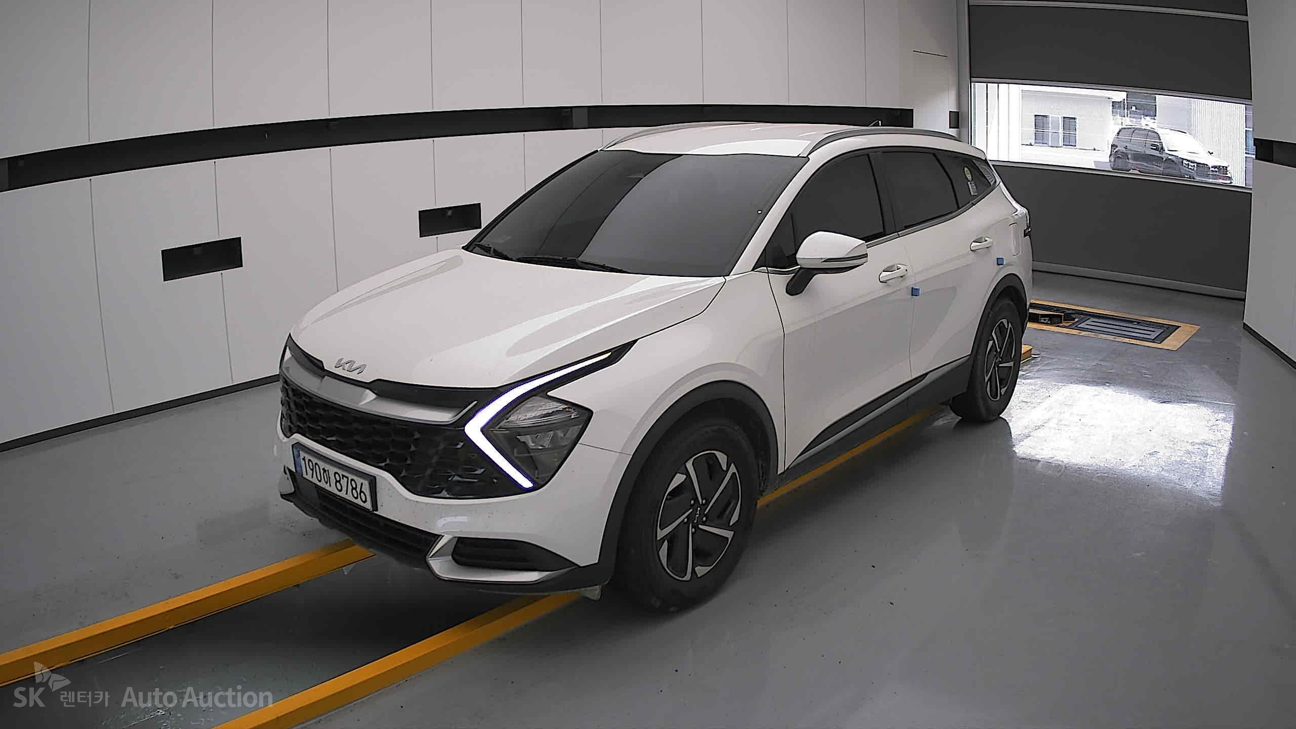 2023 - kia sportage