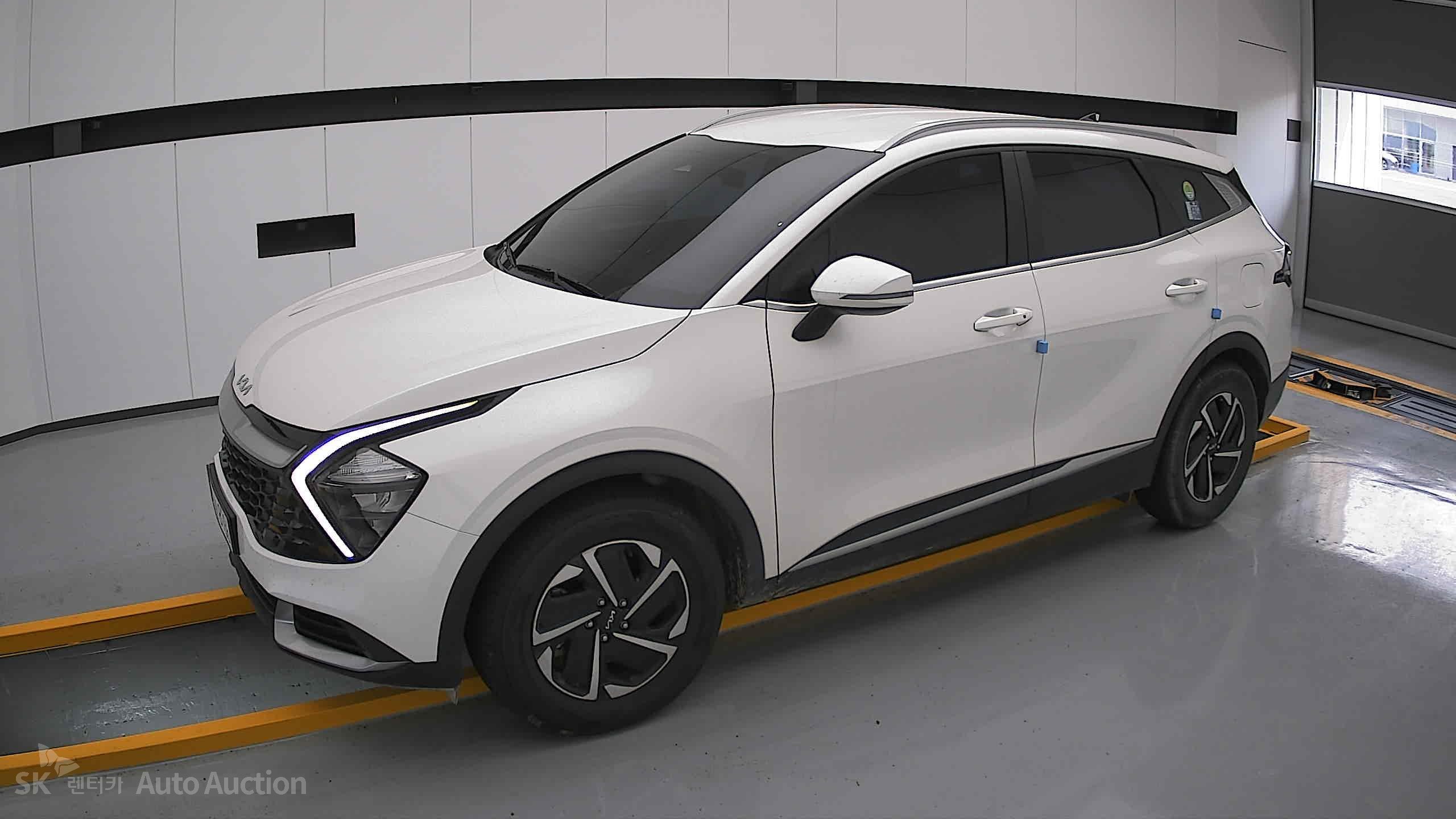 2023 - kia sportage