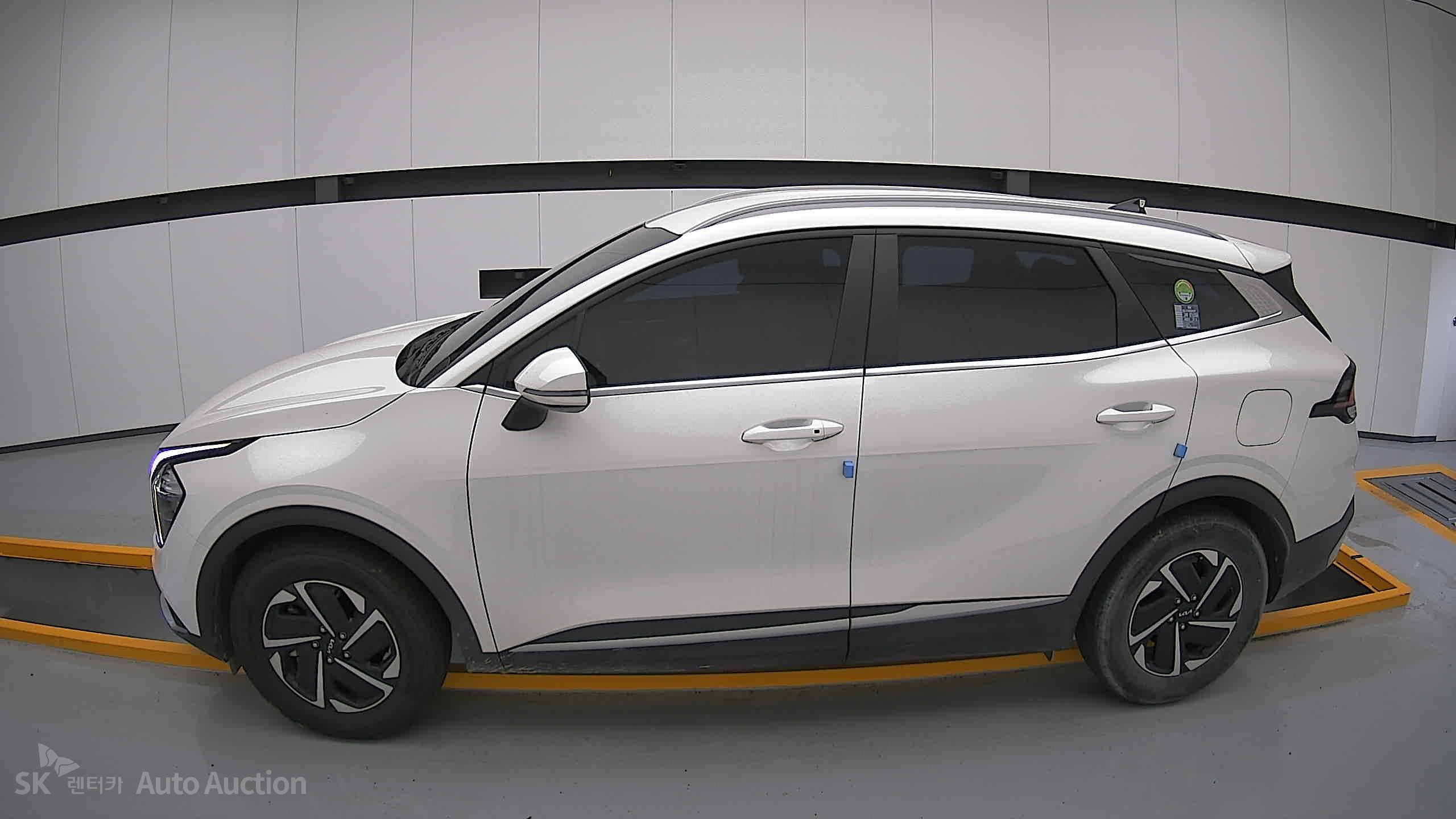 2023 - kia sportage