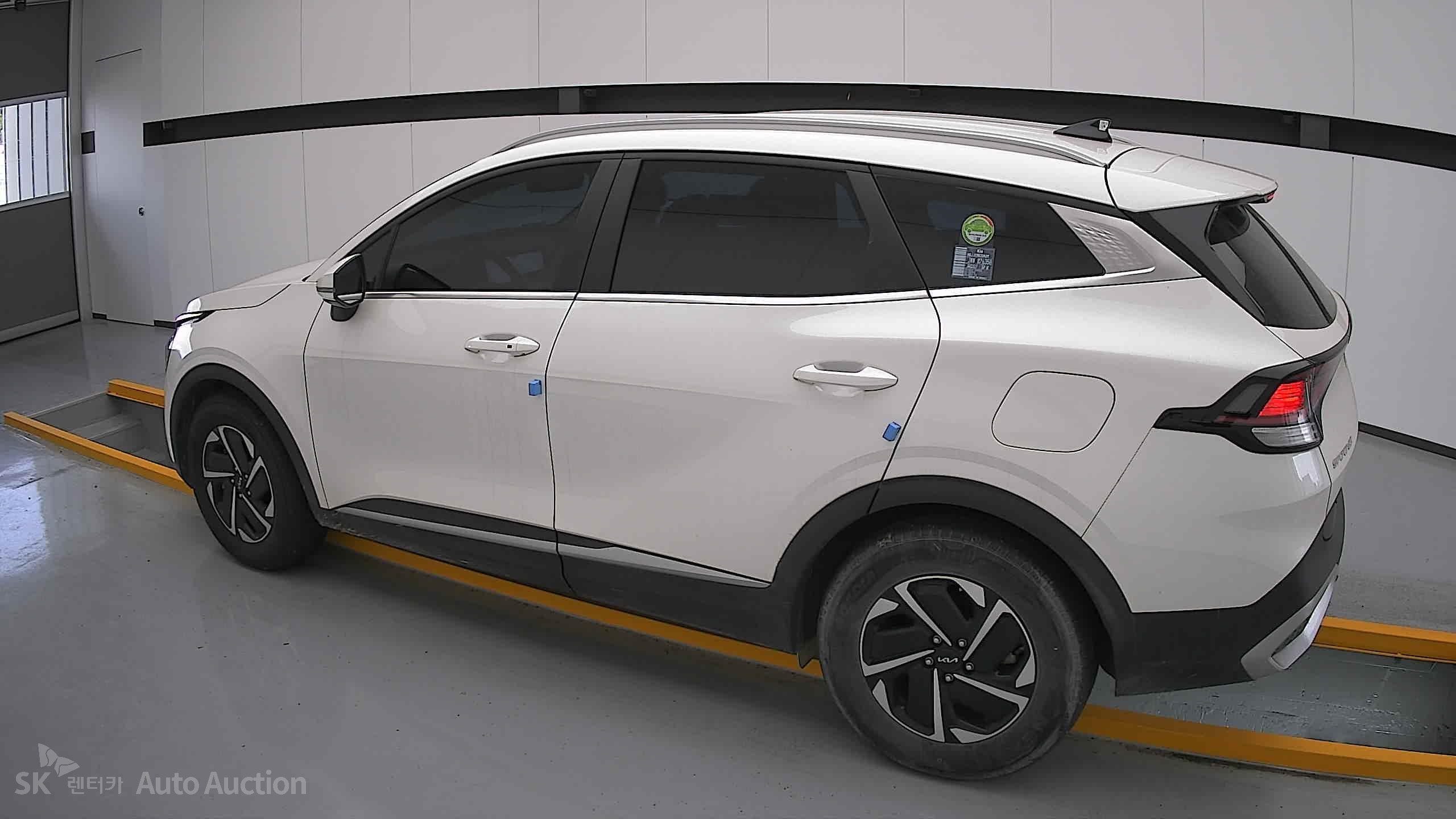 2023 - kia sportage