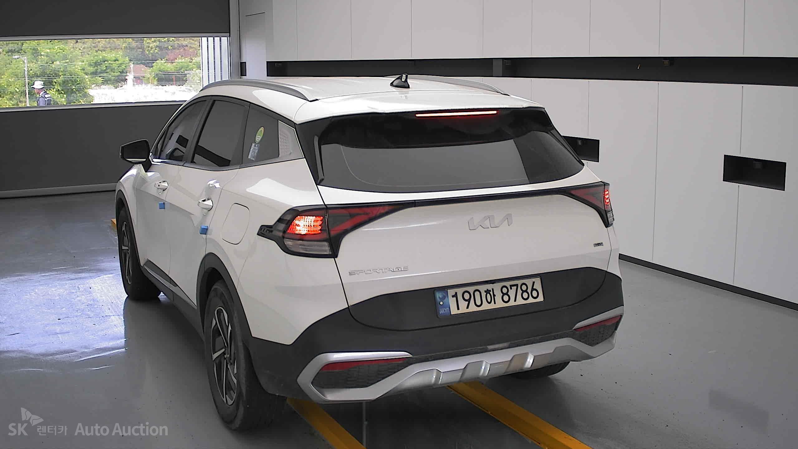 2023 - kia sportage