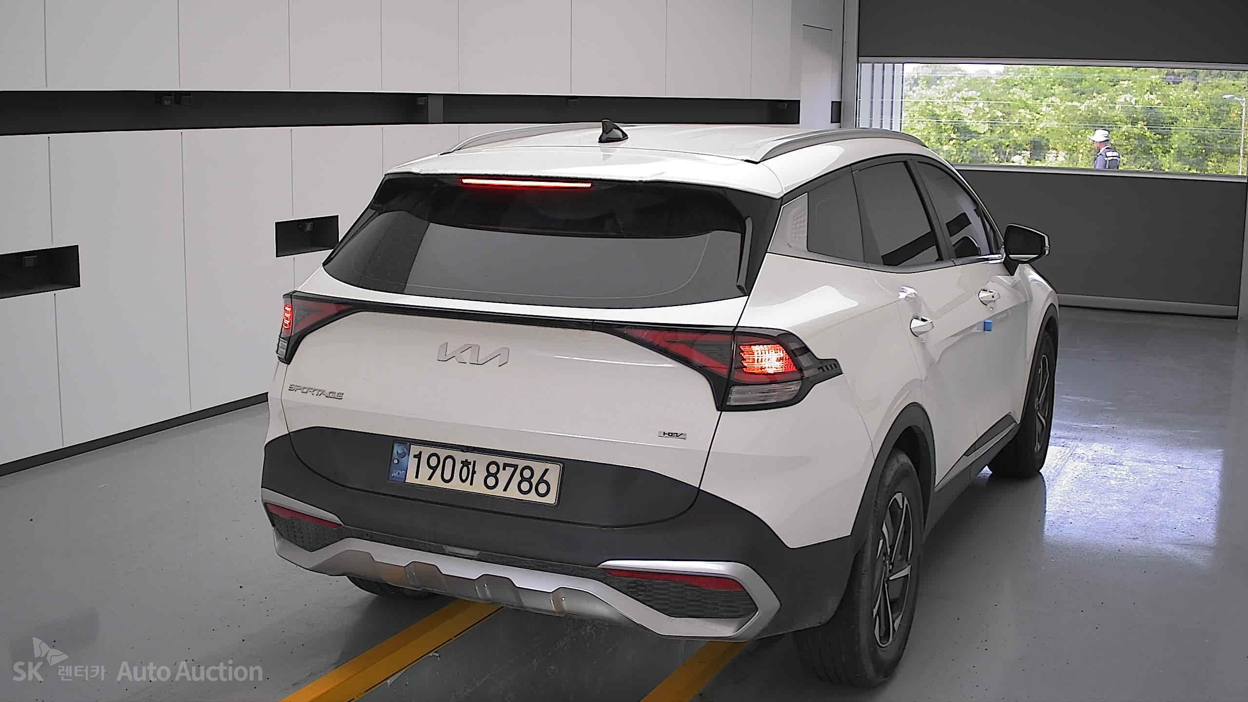 2023 - kia sportage