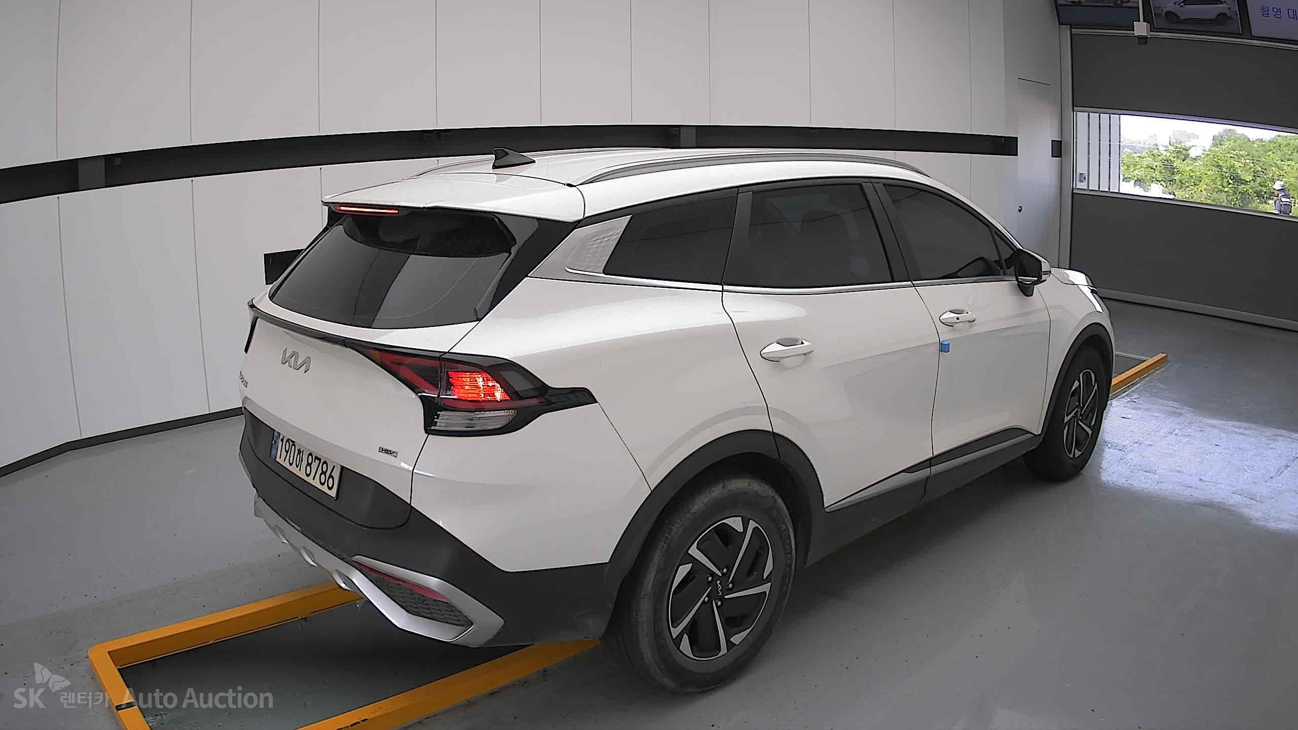 2023 - kia sportage