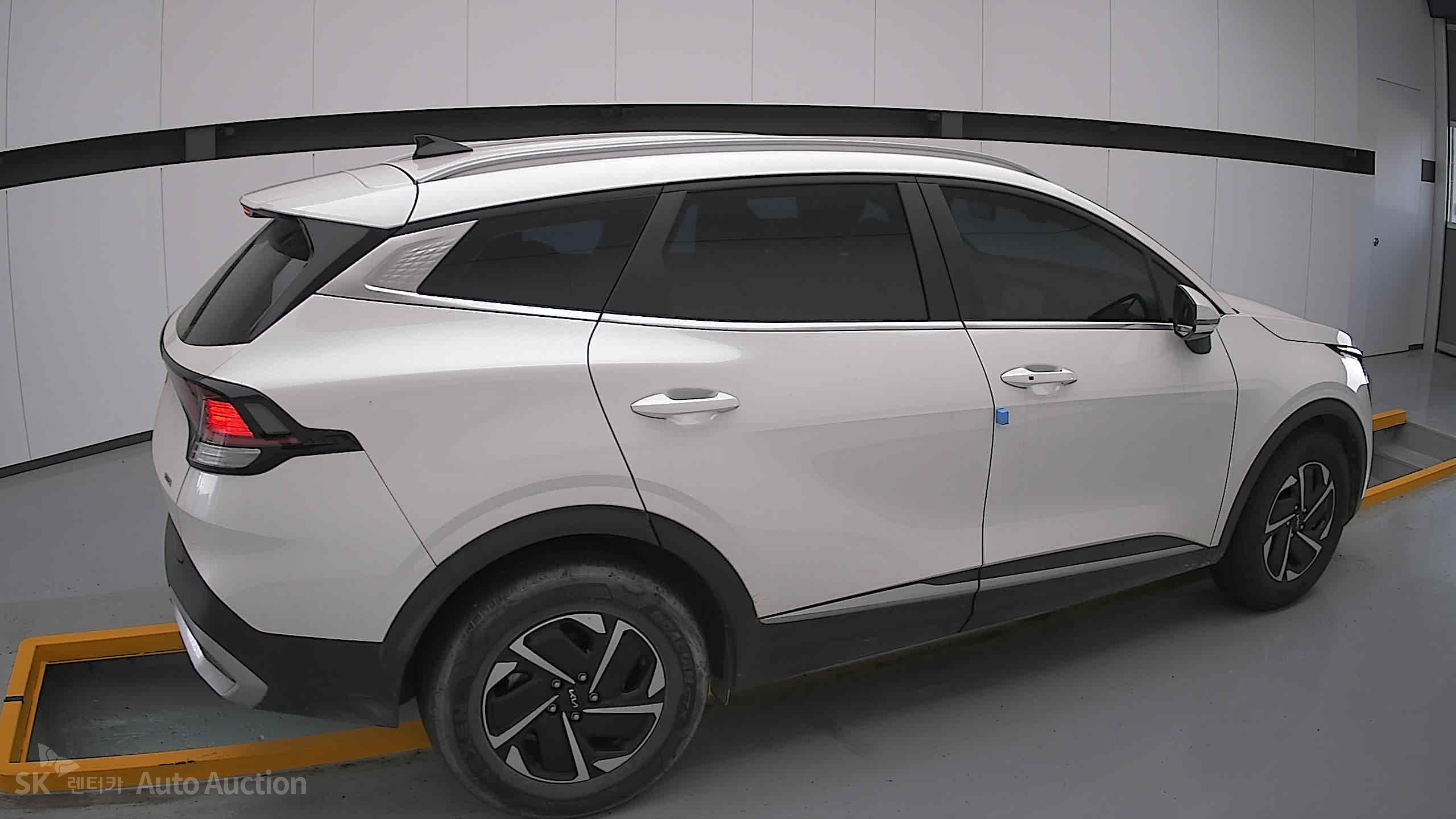 2023 - kia sportage
