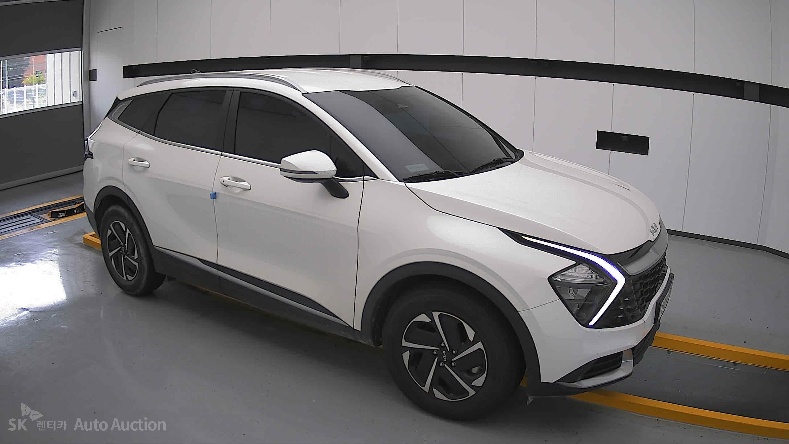 2023 - kia sportage