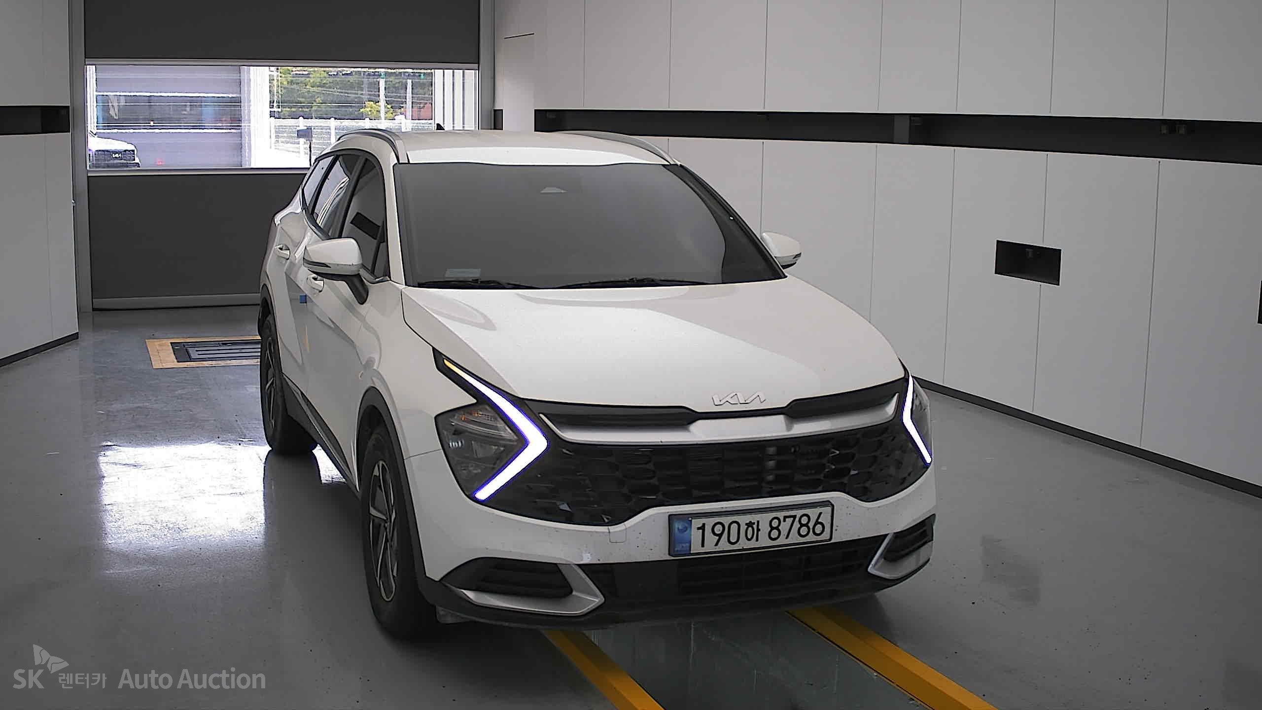 2023 - kia sportage