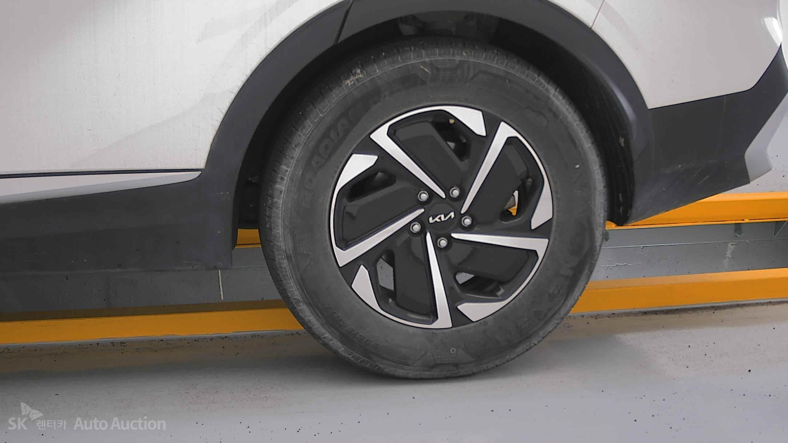 2023 - kia sportage