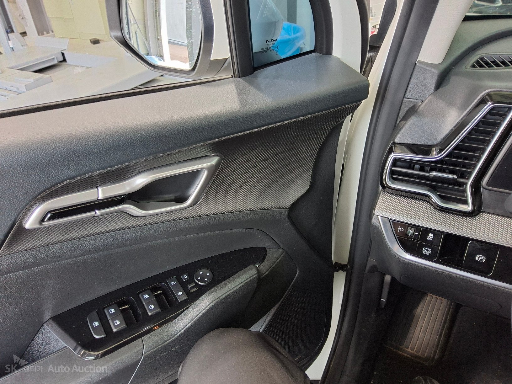 2023 - kia sportage