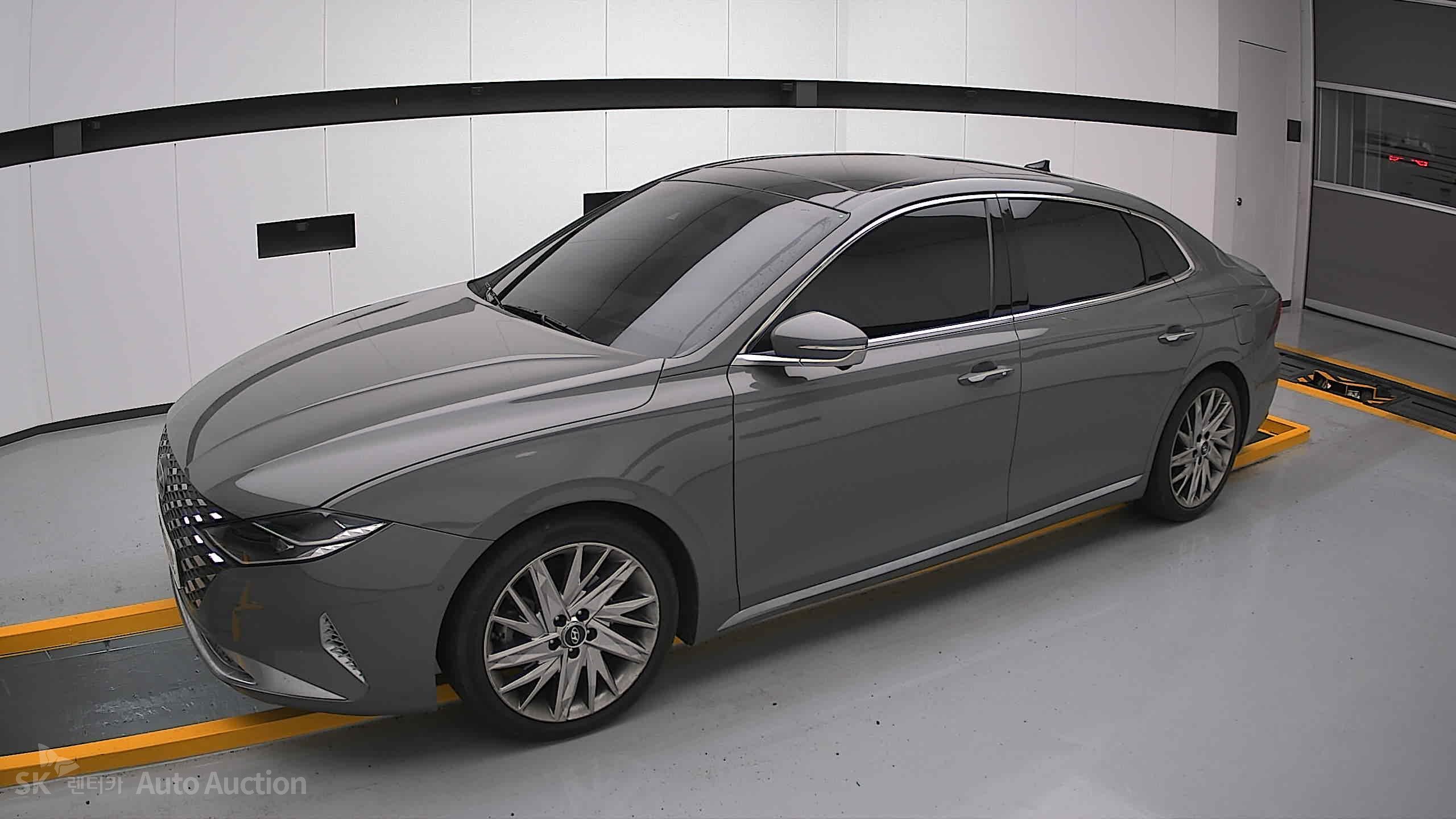 2021 - hyundai grandeur