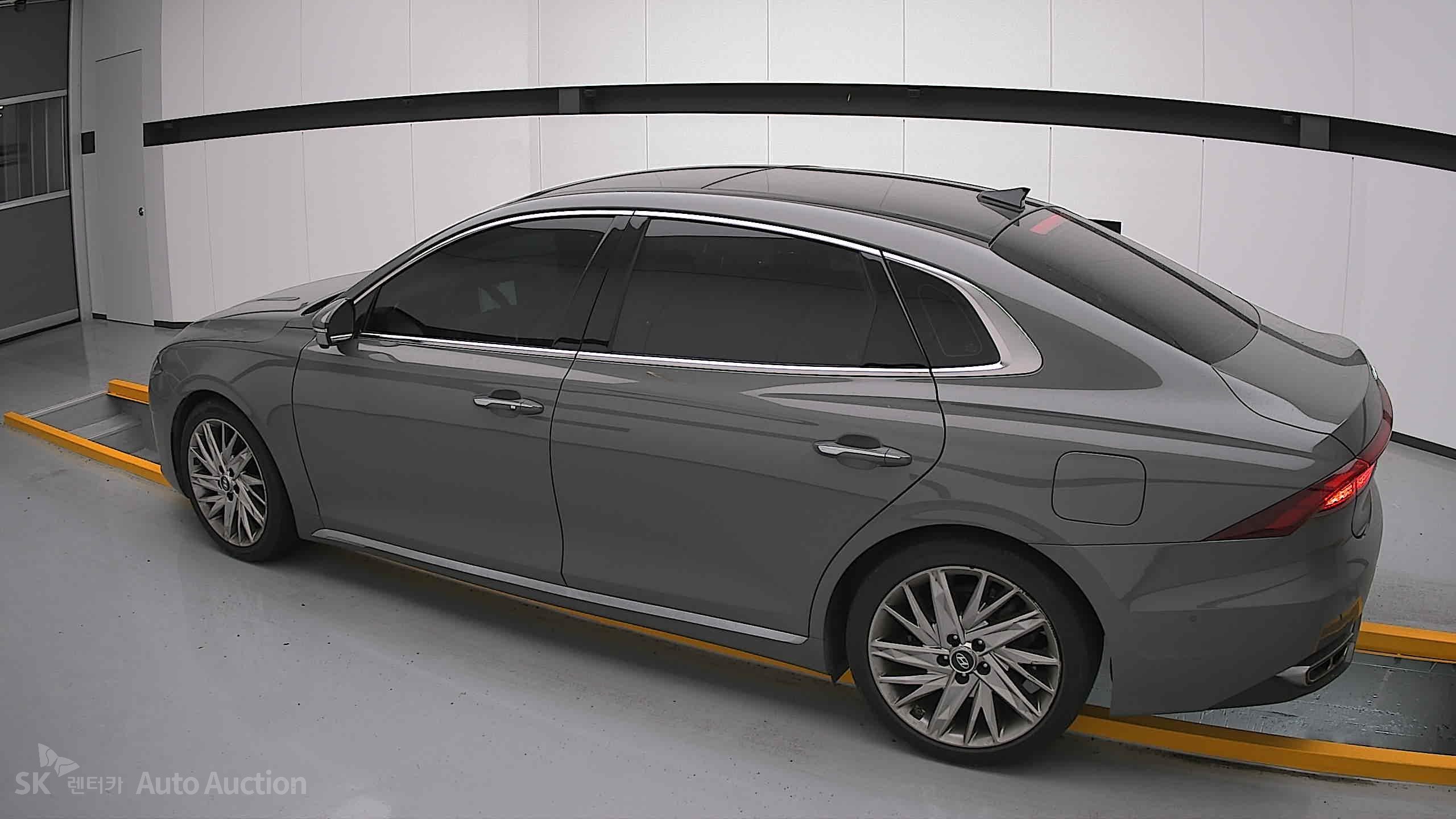 2021 - hyundai grandeur