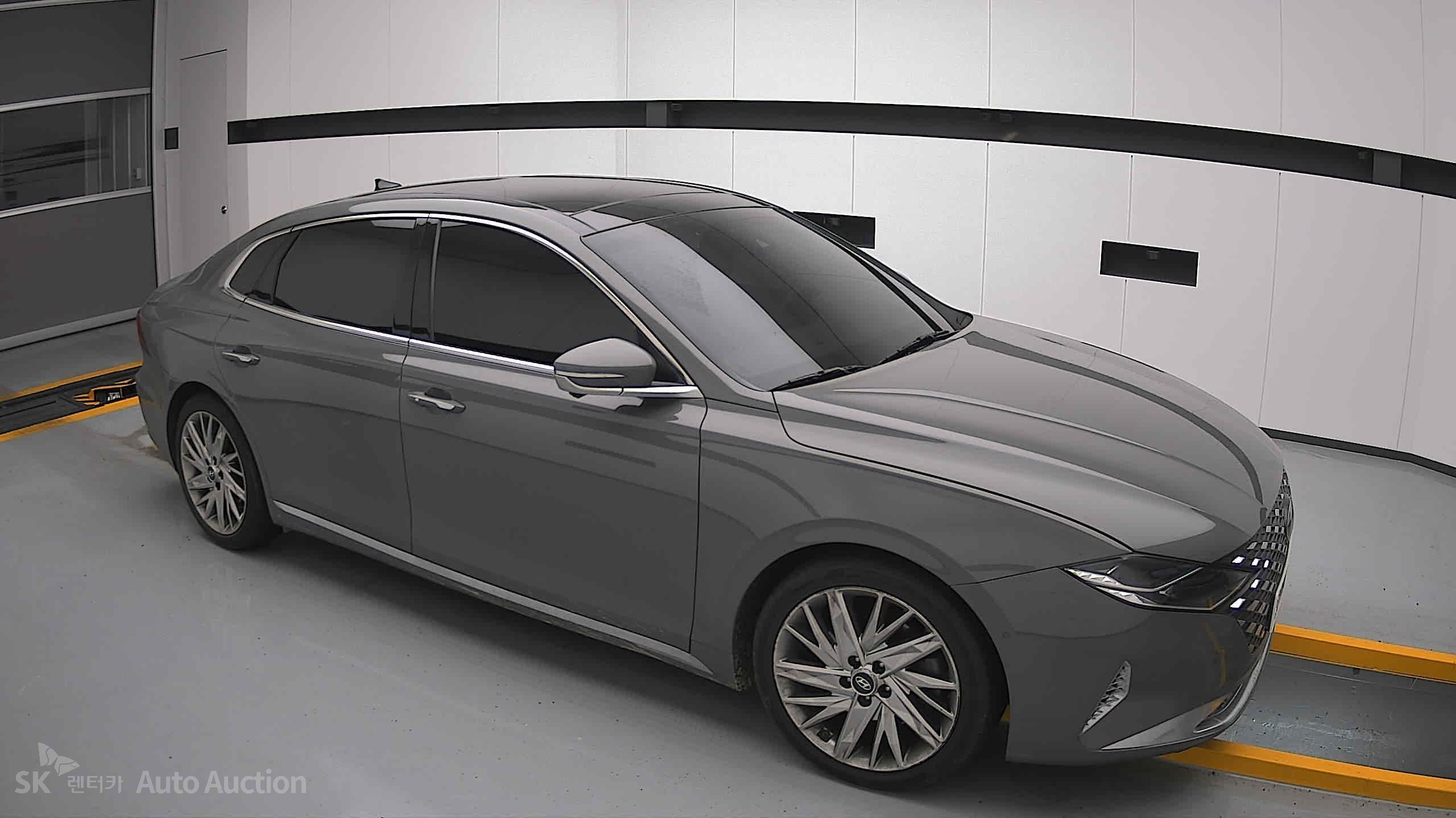 2021 - hyundai grandeur