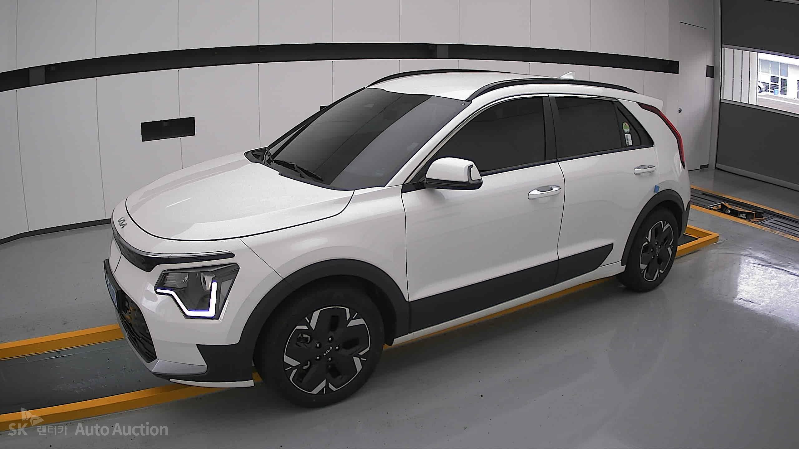 2023 - kia niro ev