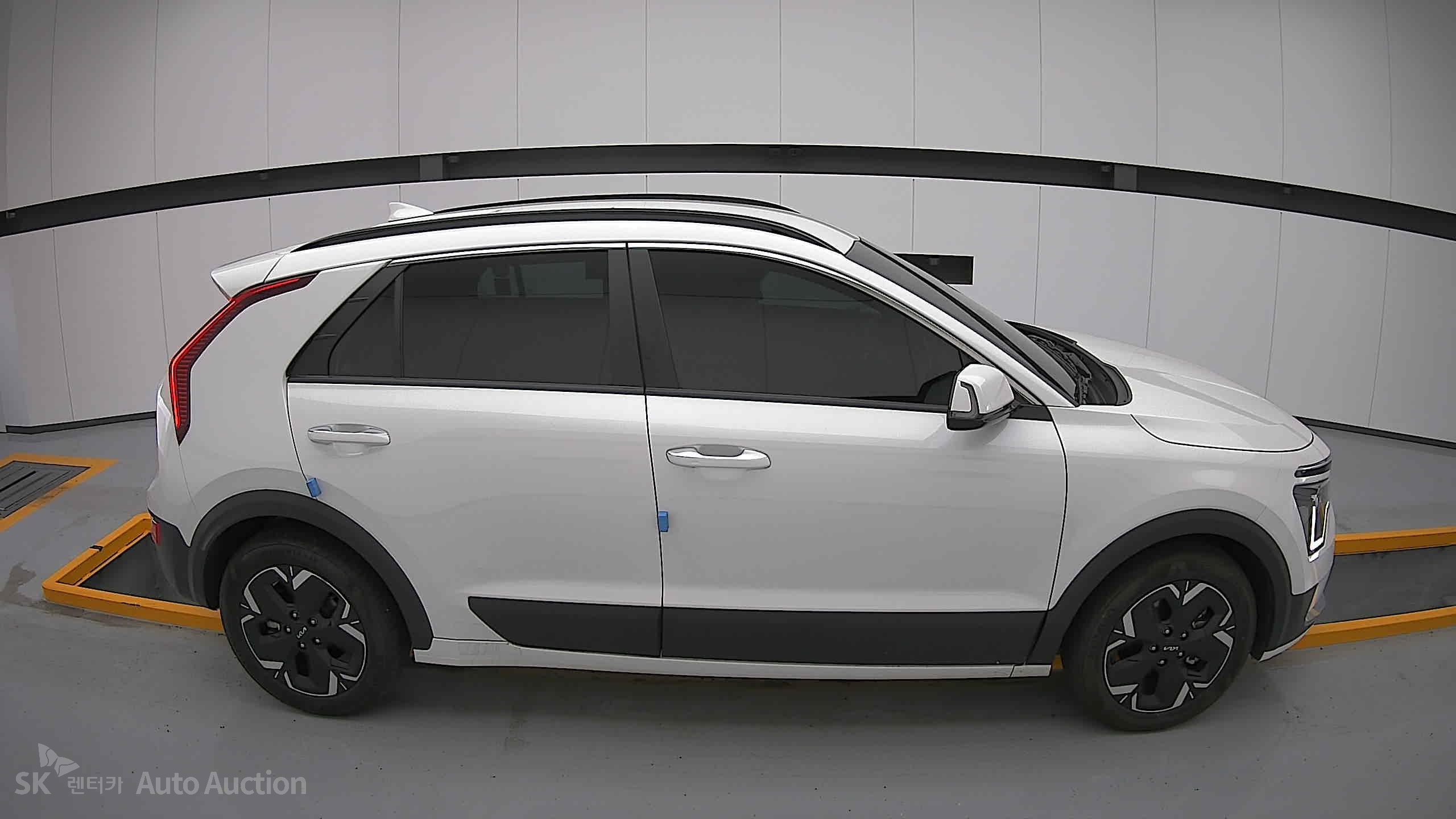 2023 - kia niro ev