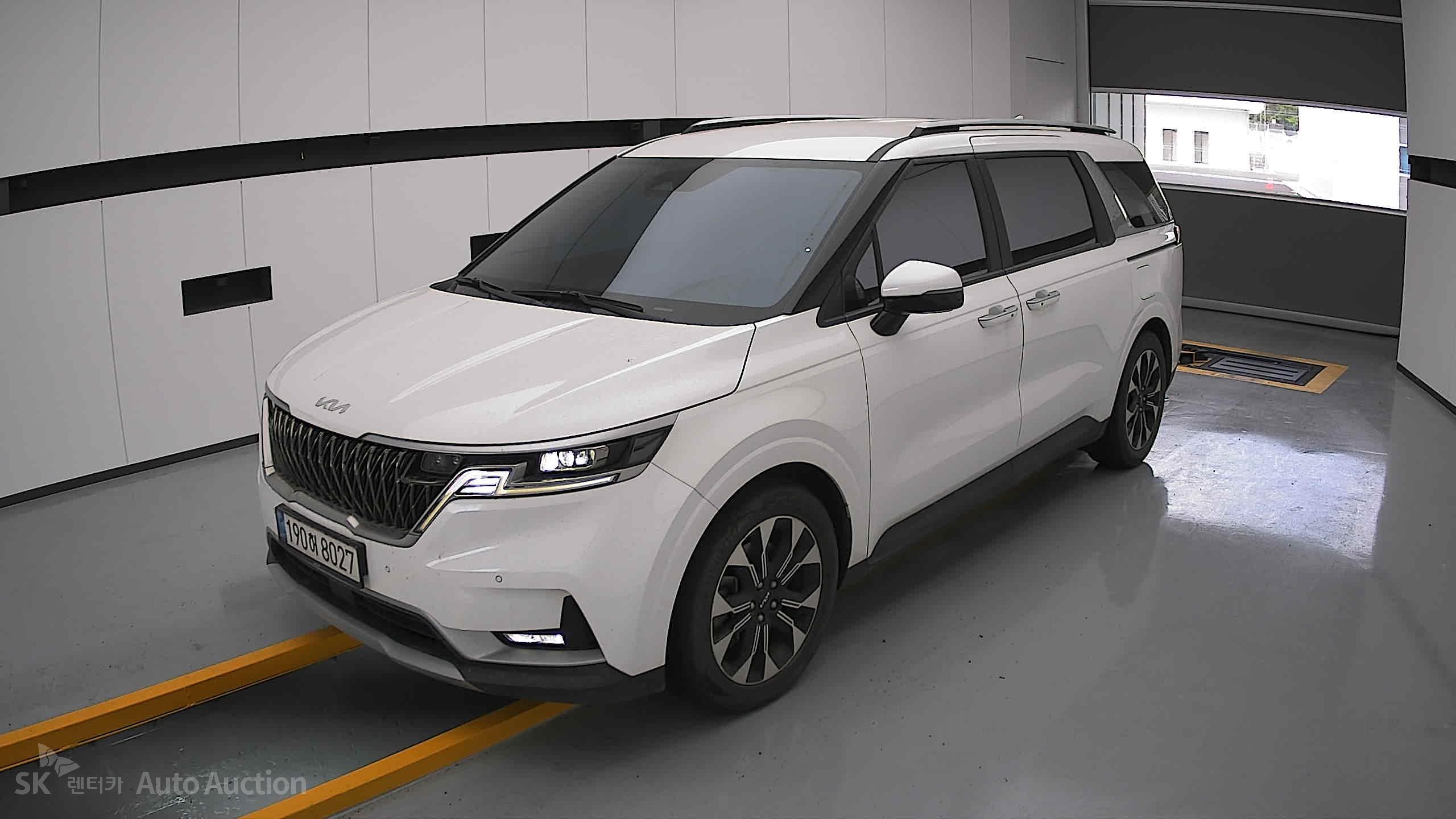2022 - kia carnival