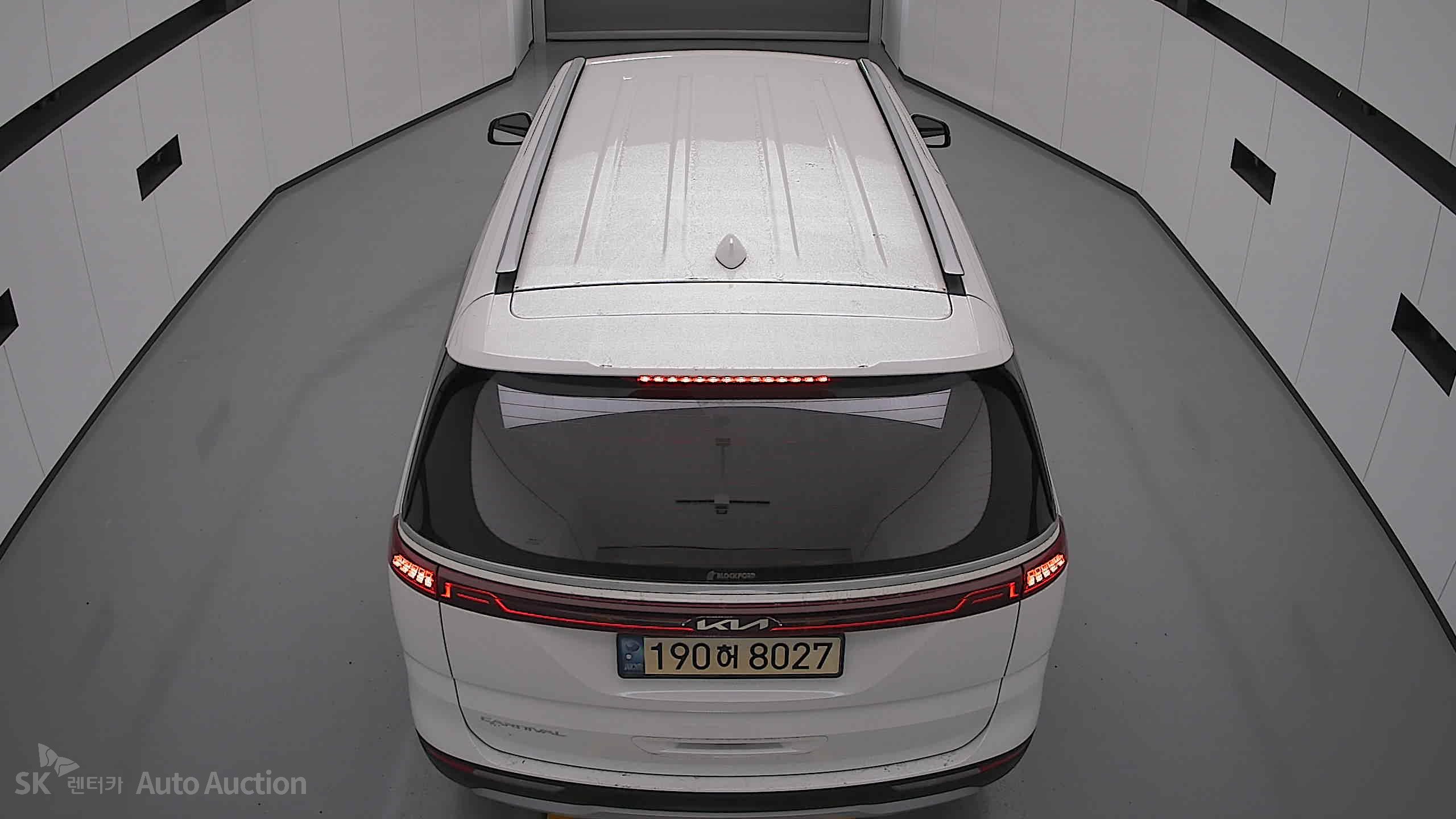 2022 - kia carnival