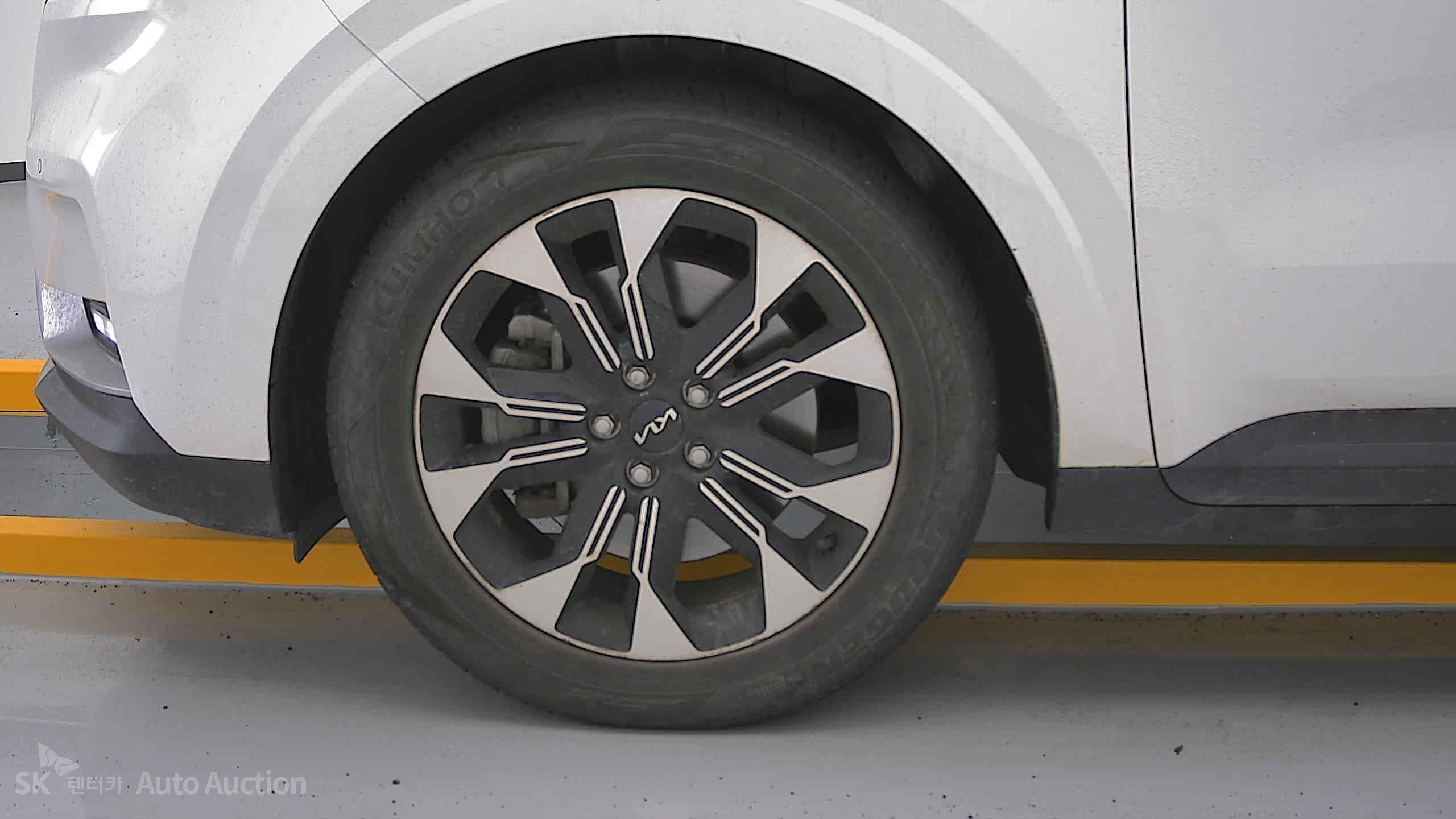 2022 - kia carnival