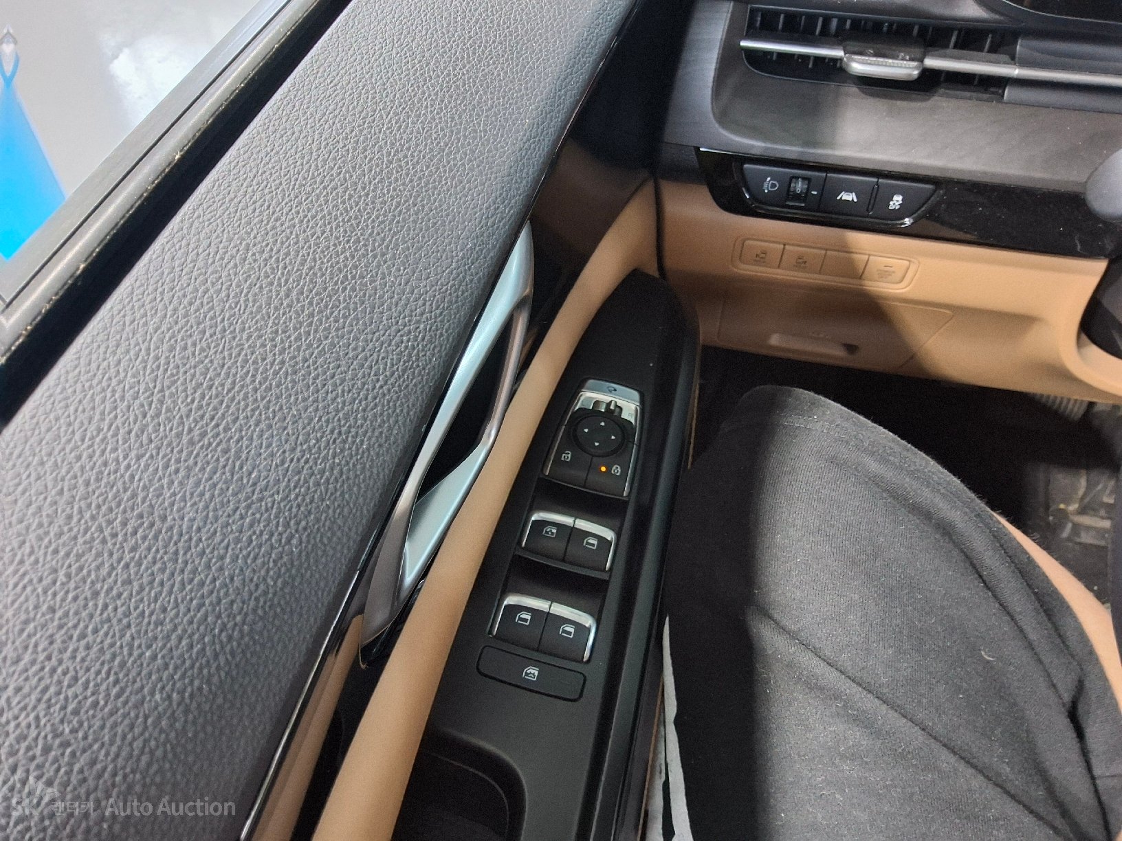 2022 - kia carnival