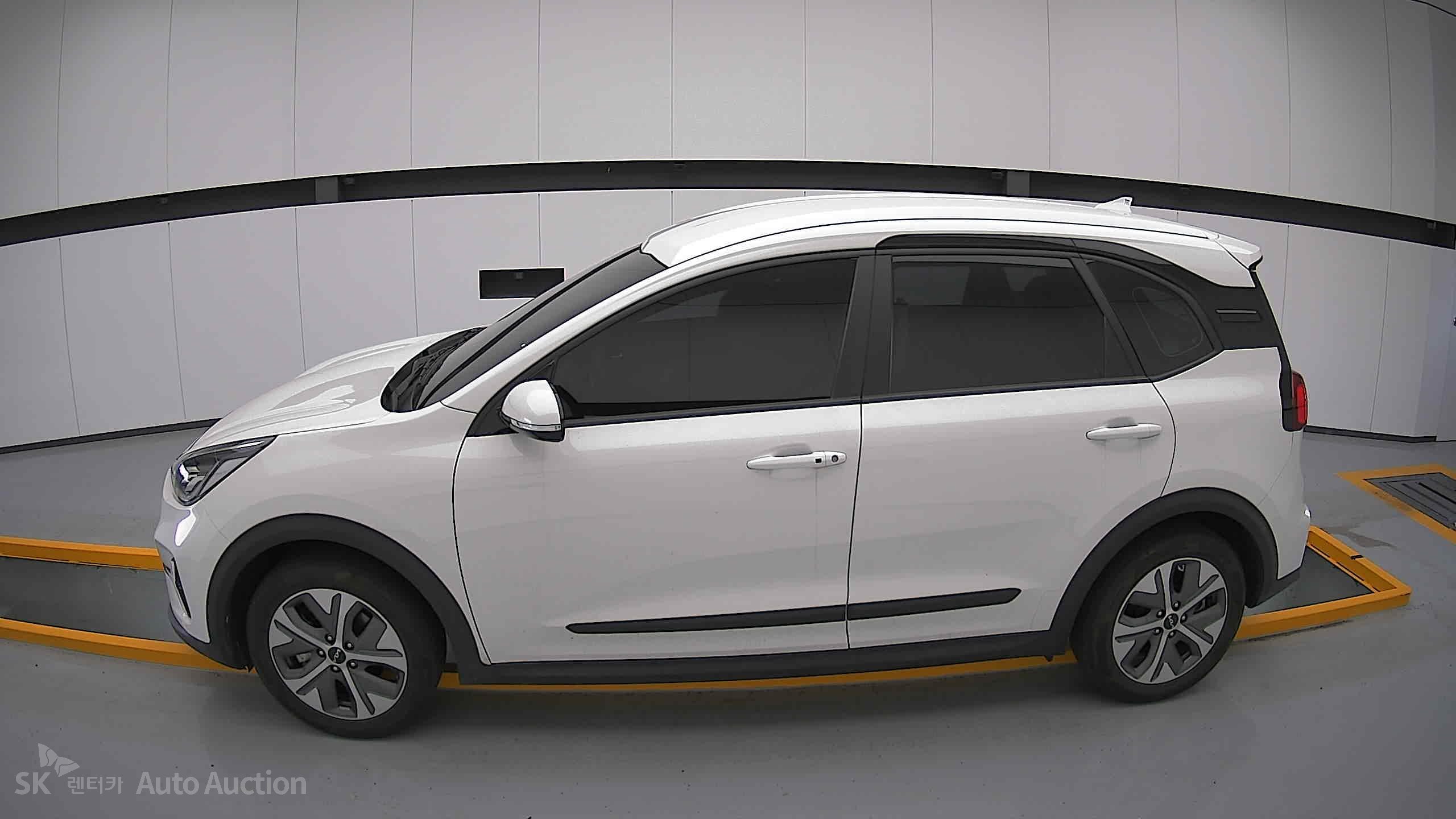 2023 - kia niro