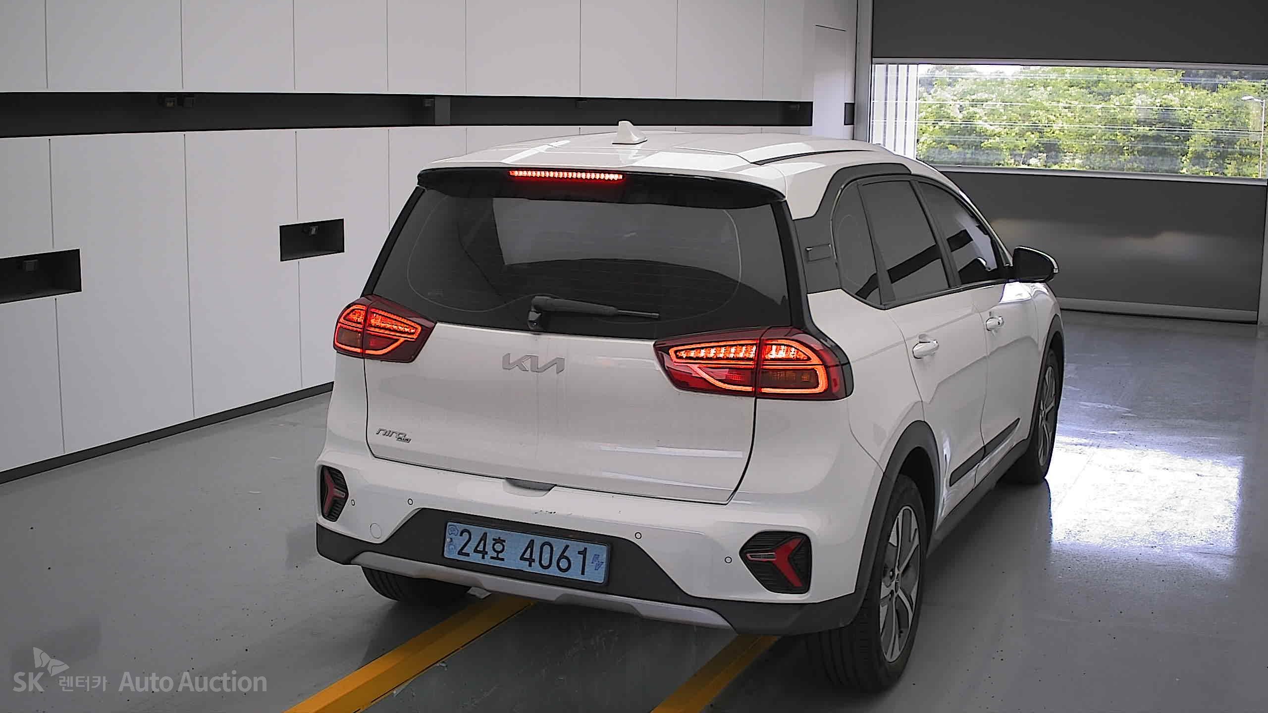 2023 - kia niro