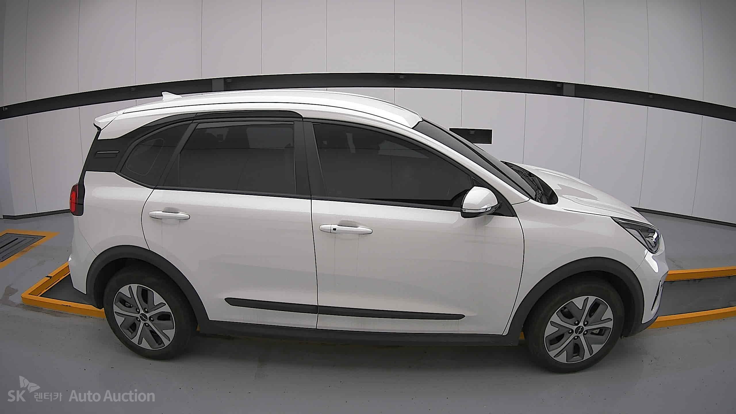 2023 - kia niro