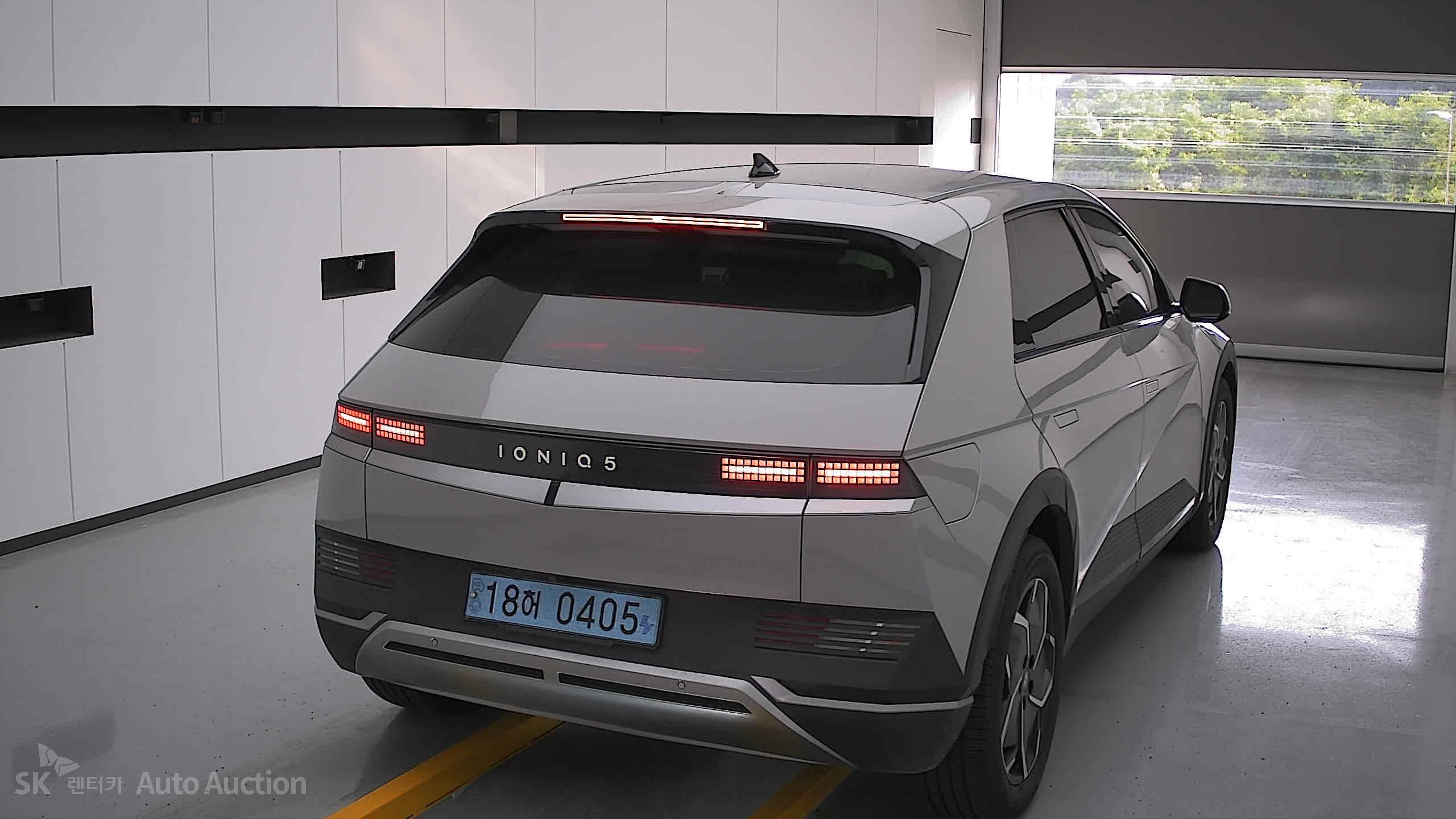 2022 - hyundai ioniq