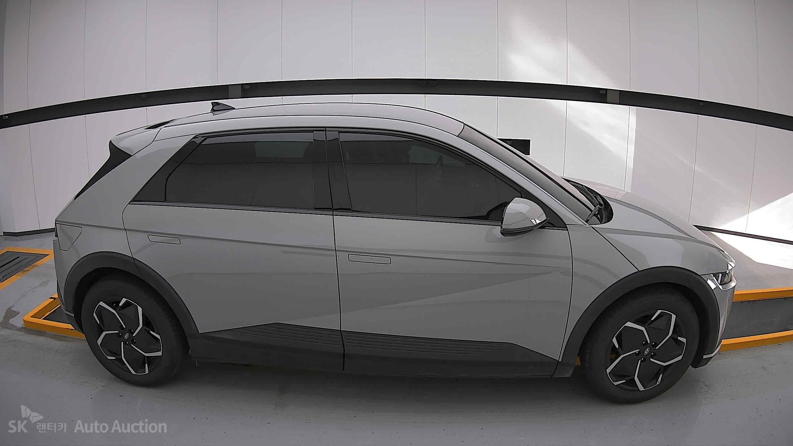 2022 - hyundai ioniq