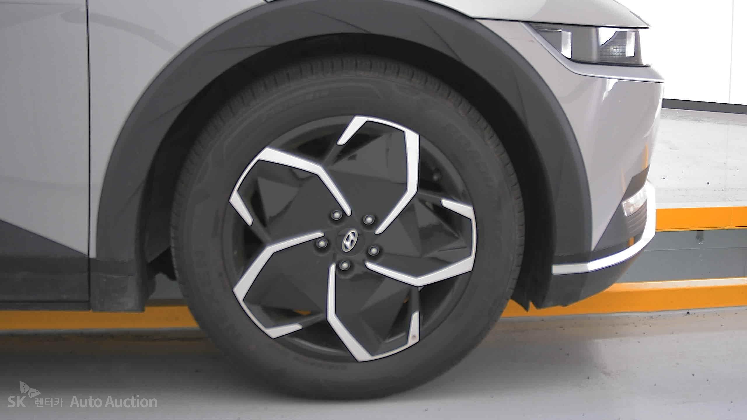 2022 - hyundai ioniq