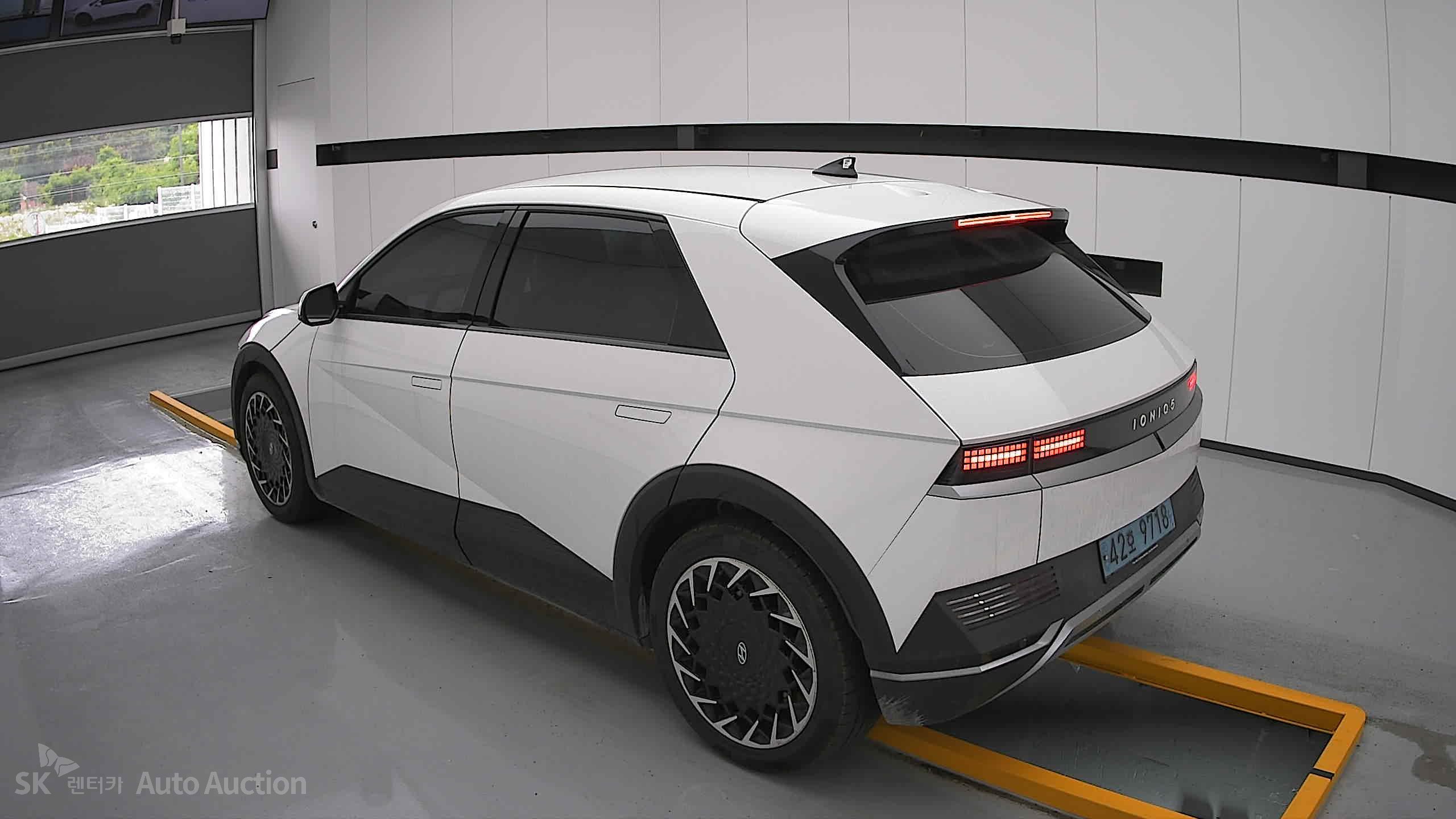 2023 - hyundai ioniq