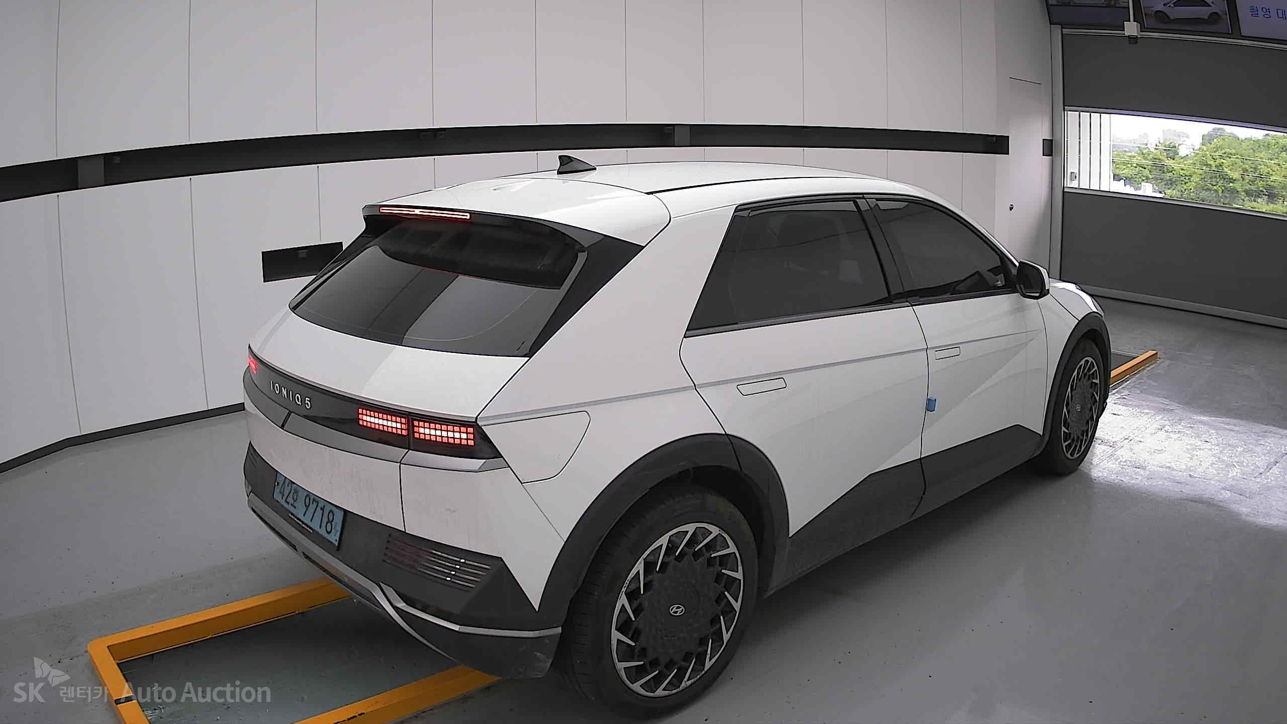 2023 - hyundai ioniq