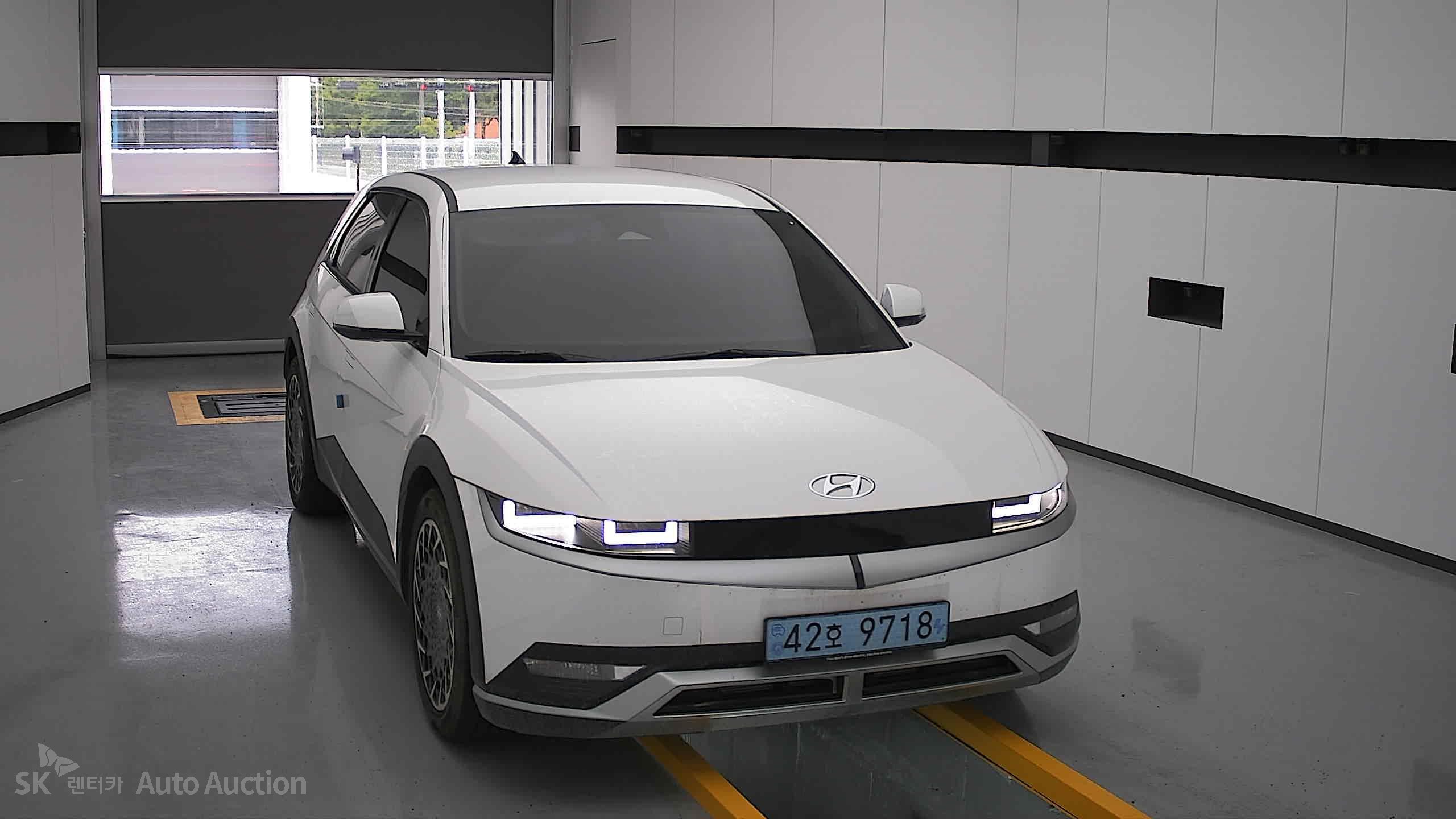 2023 - hyundai ioniq