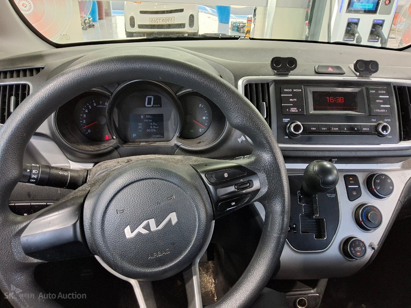 2022 - kia ray