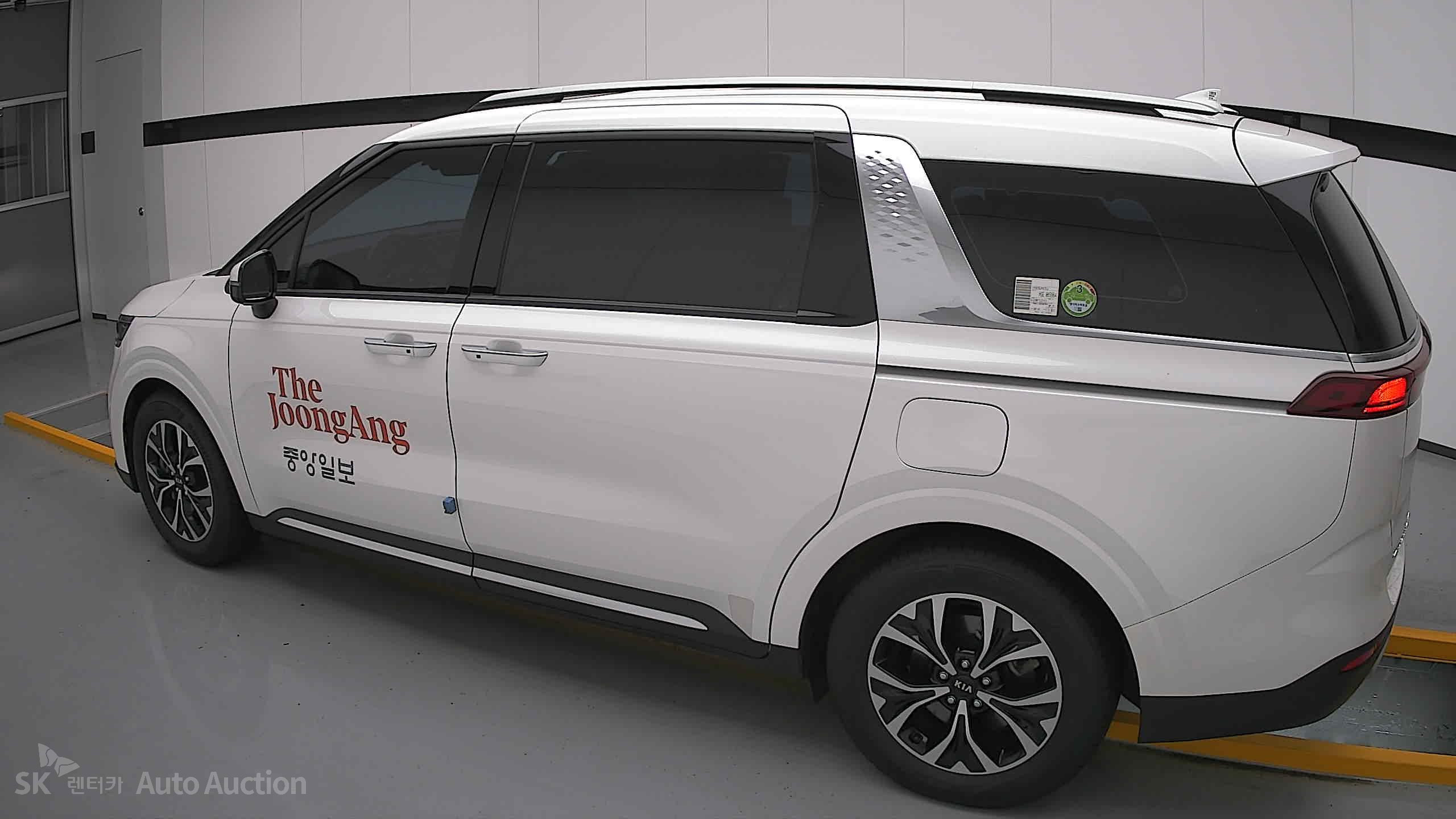 2021 - kia carnival