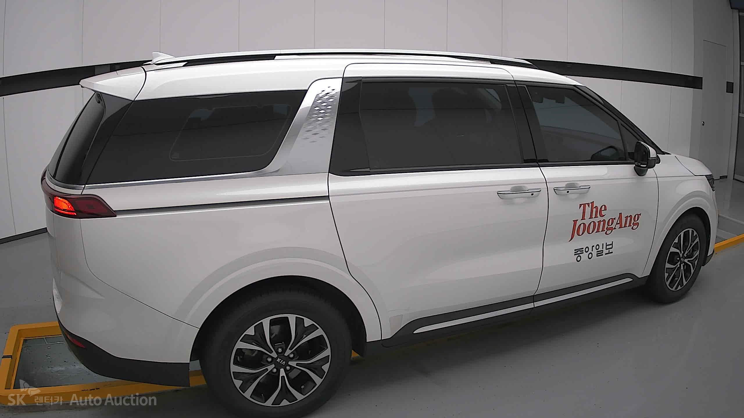 2021 - kia carnival