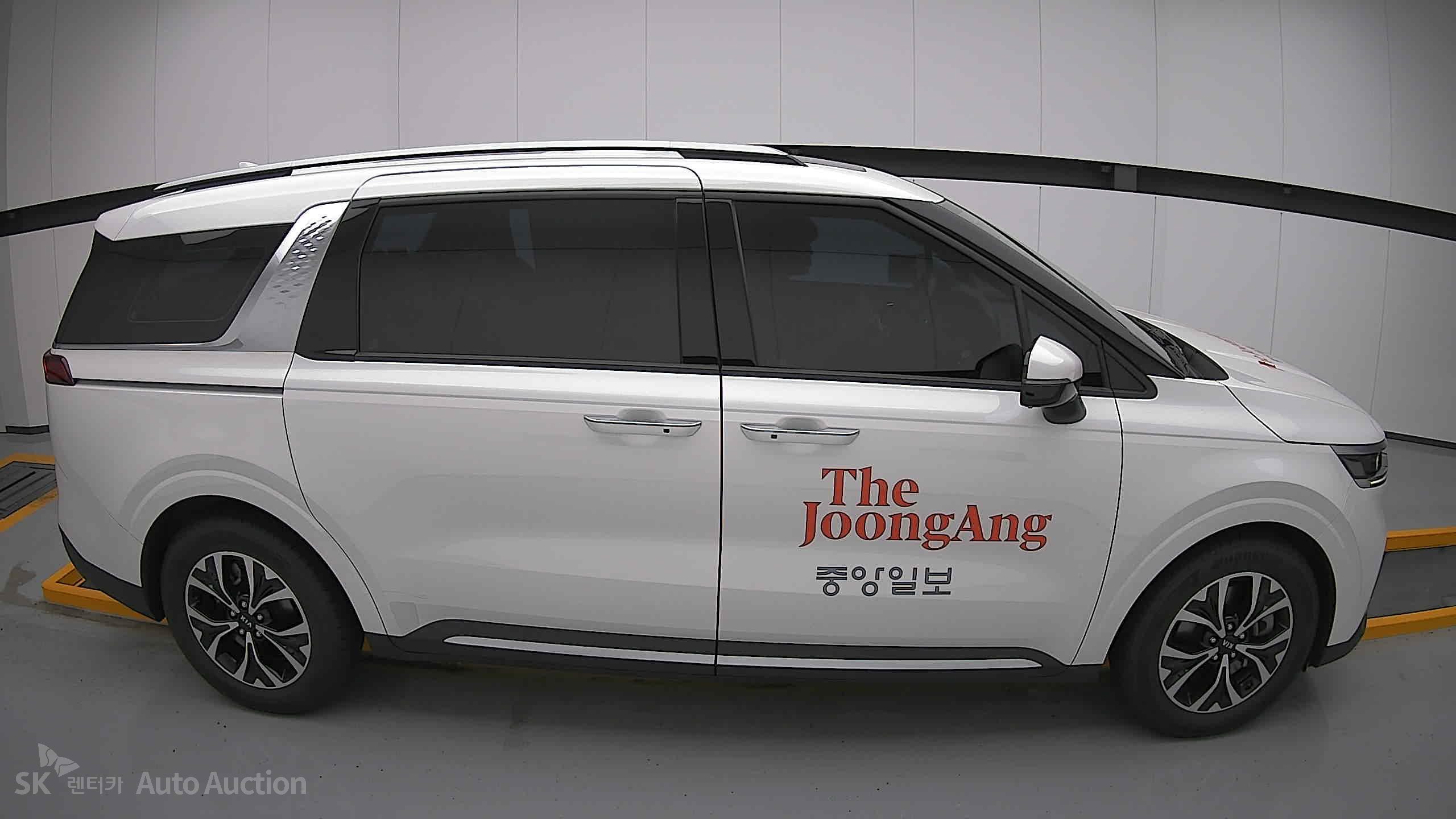 2021 - kia carnival