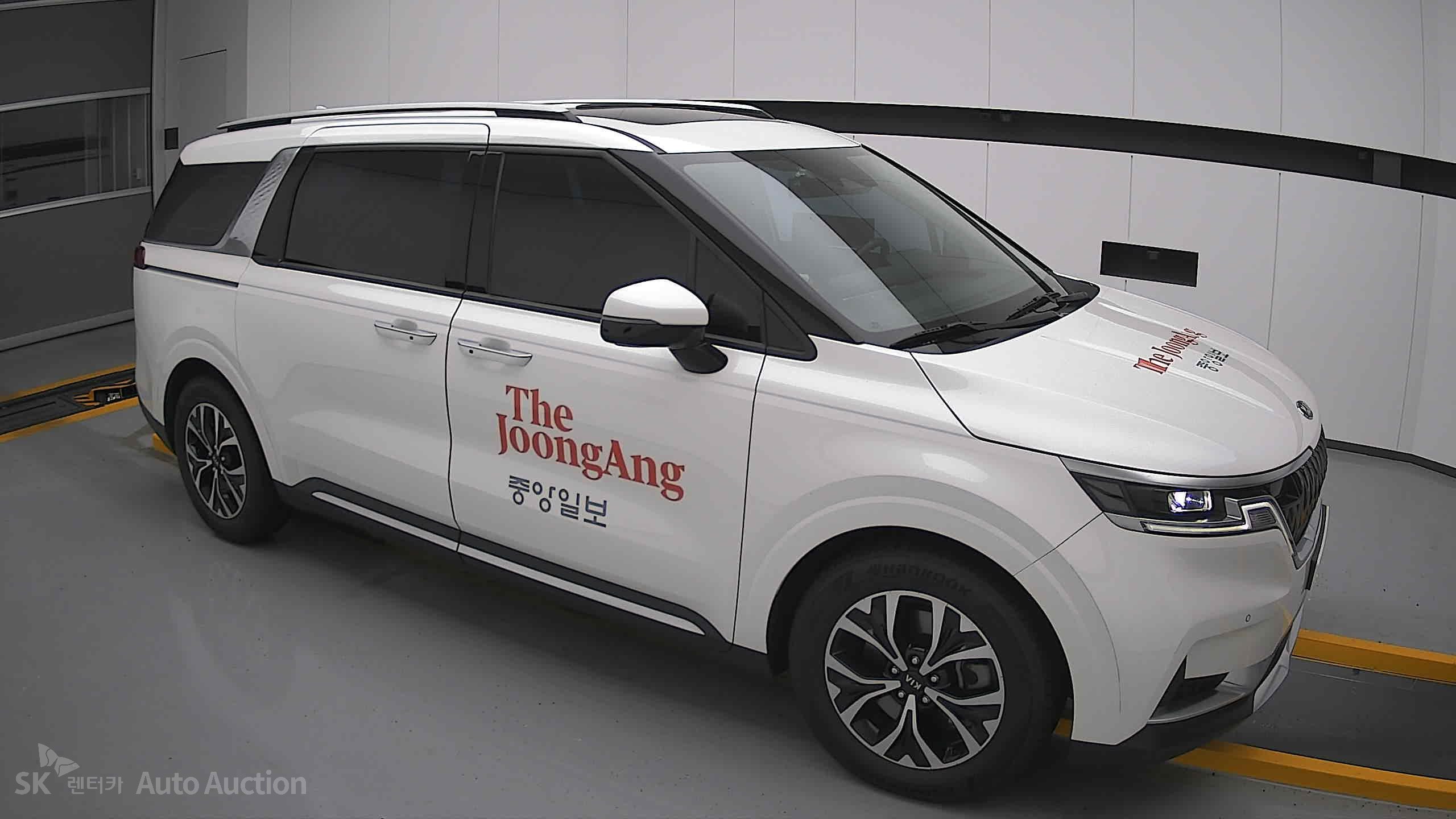 2021 - kia carnival