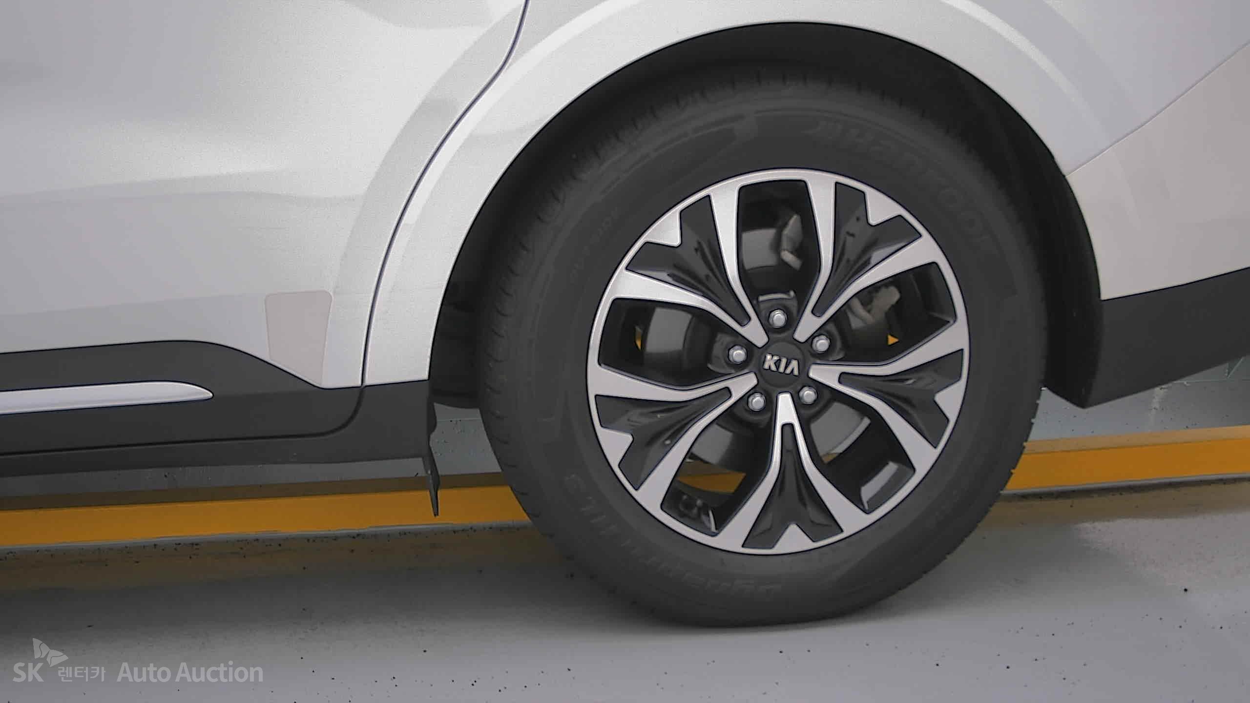 2021 - kia carnival