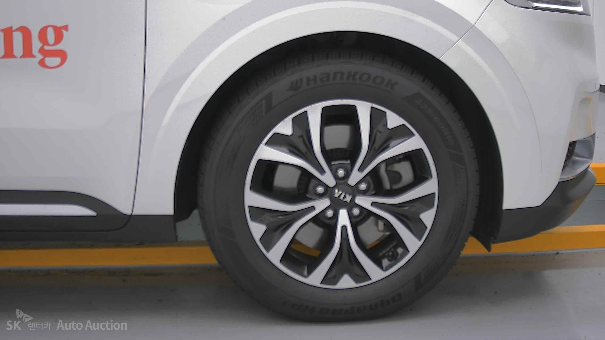 2021 - kia carnival