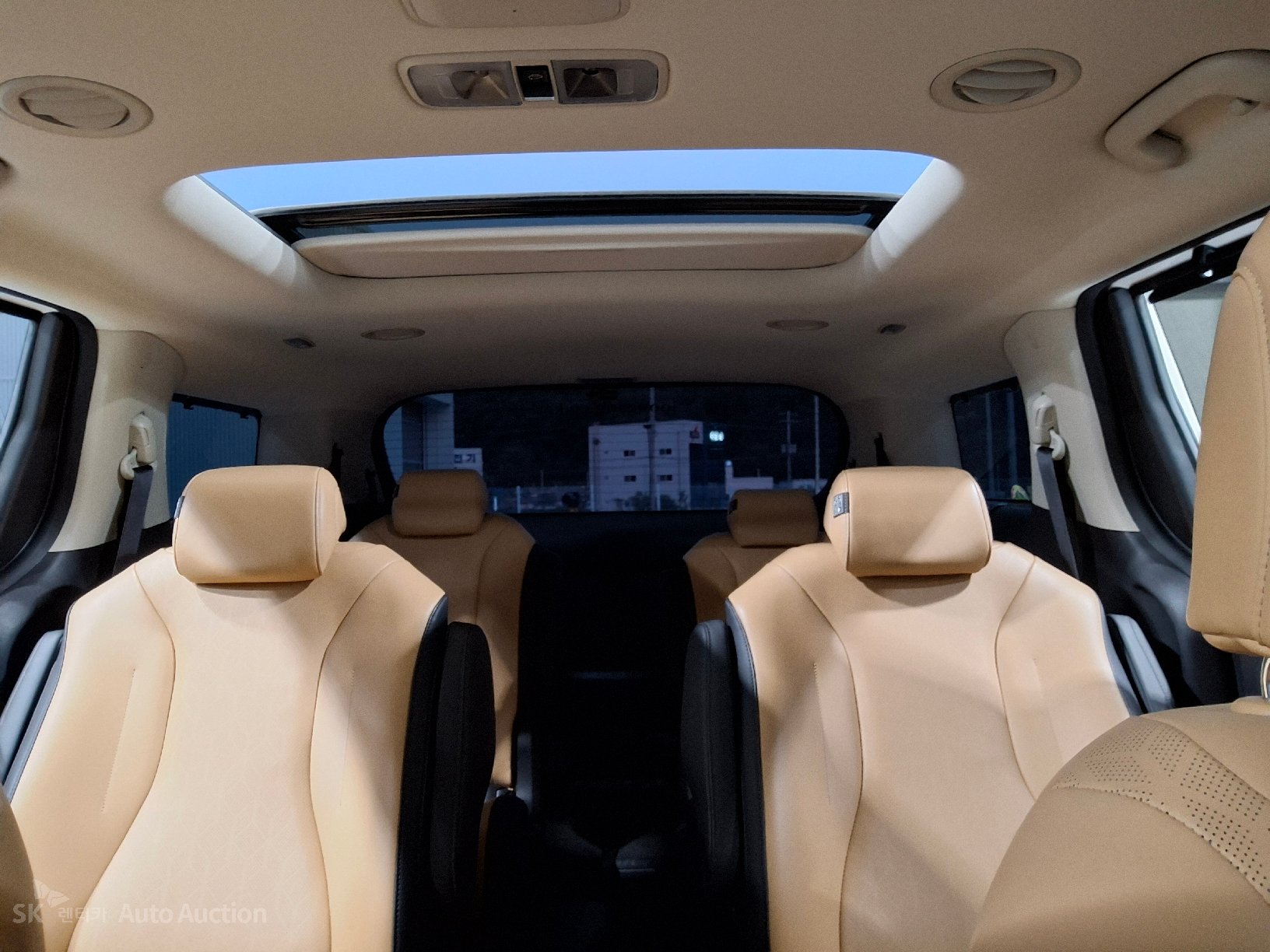 2021 - kia carnival