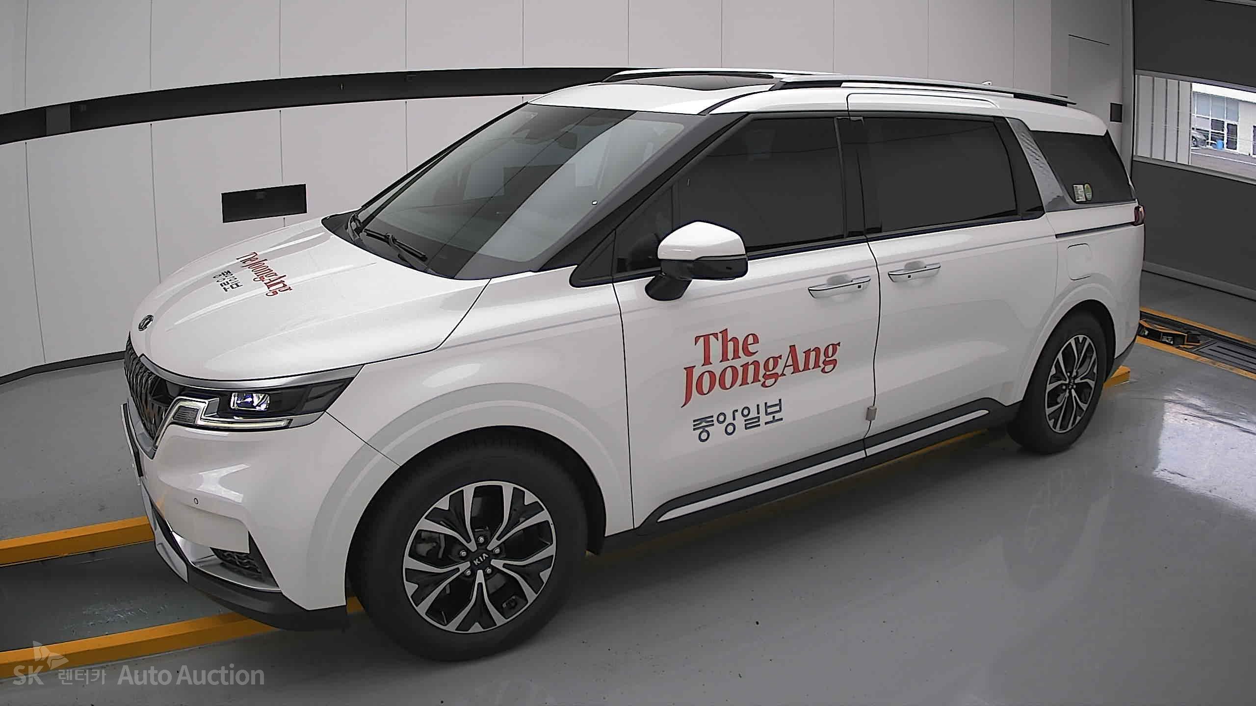 2021 - kia carnival